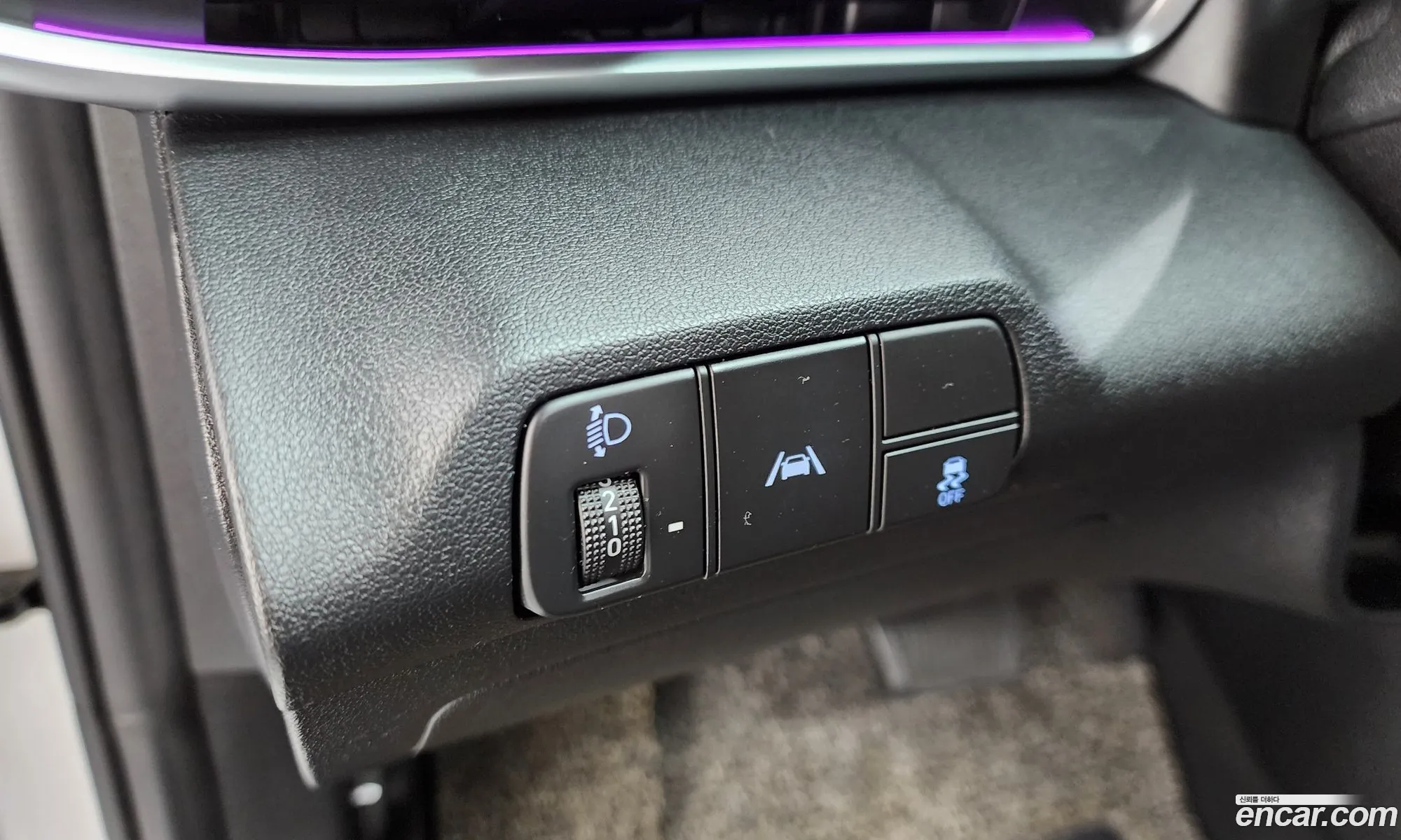 Hyundai Elantra 2020 — 25