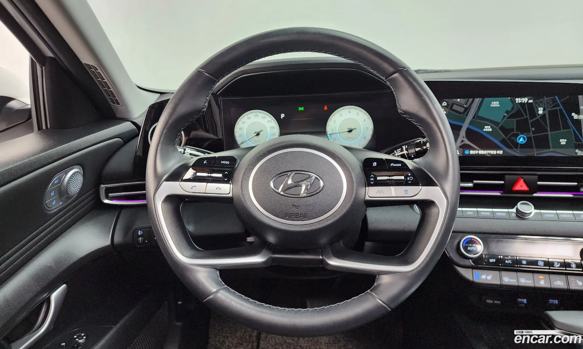 Hyundai Elantra 2020 — 26