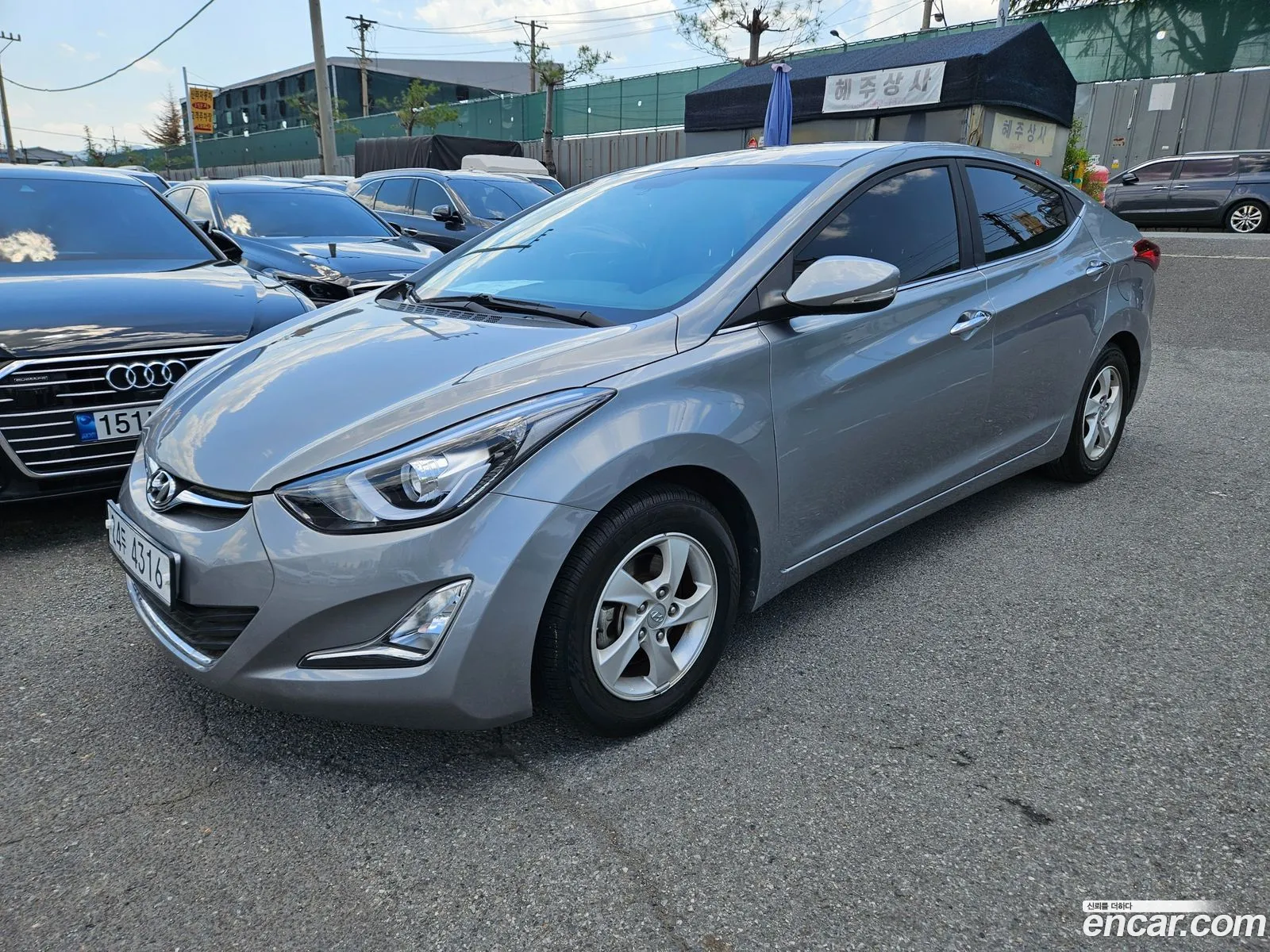 Hyundai Elantra 2015 — 17
