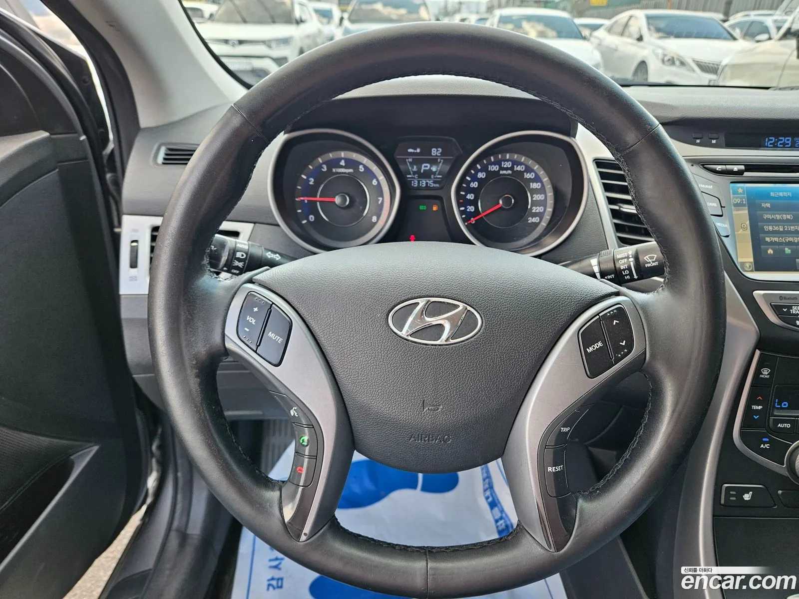 Hyundai Elantra 2015 — 18