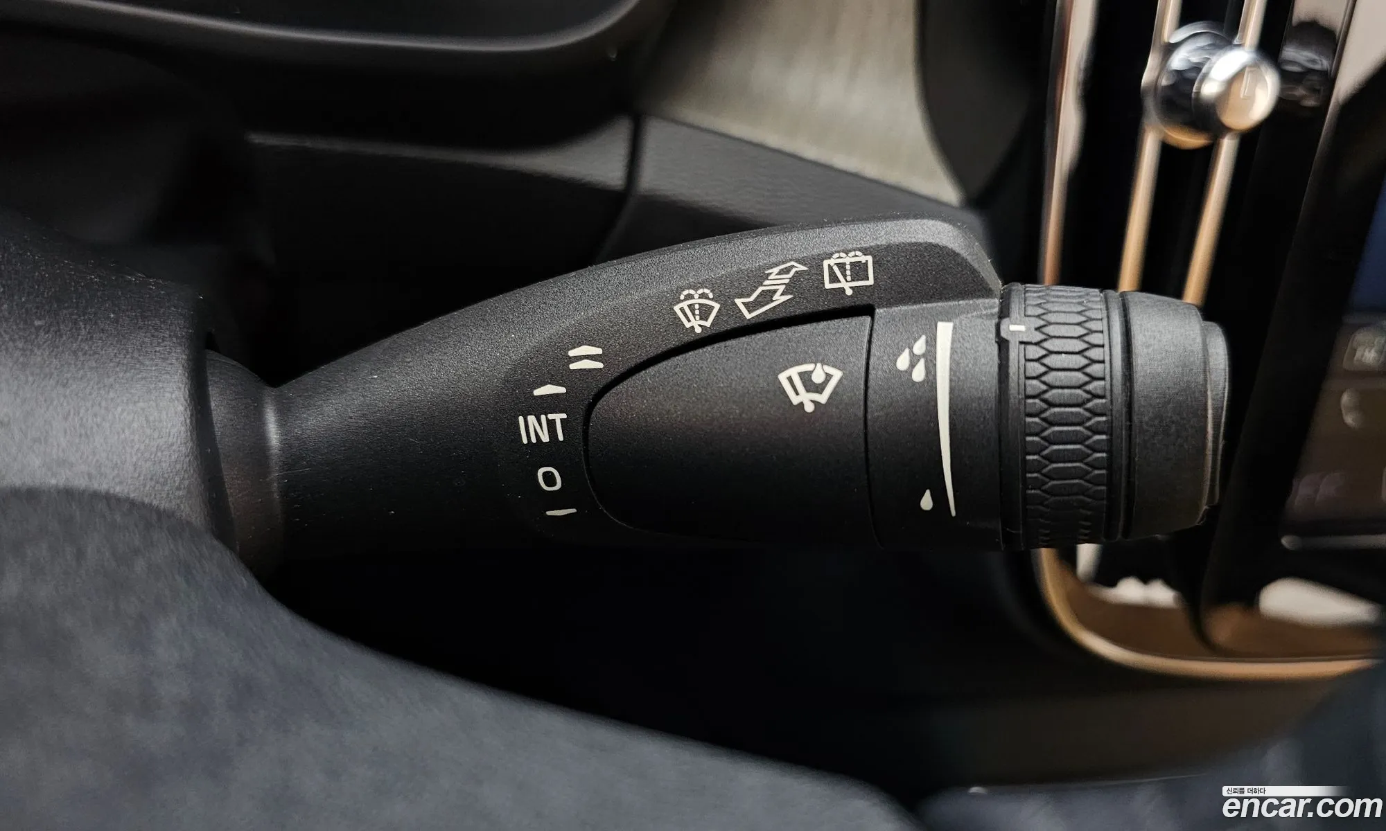 Volvo XC40 2019 YV1XZACACL2194037 — 13