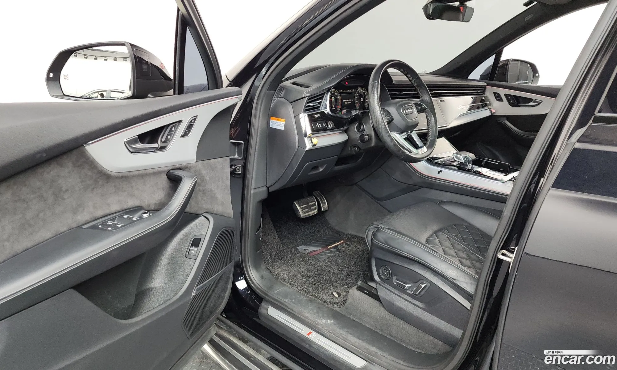 Audi Q7 2021 — 11