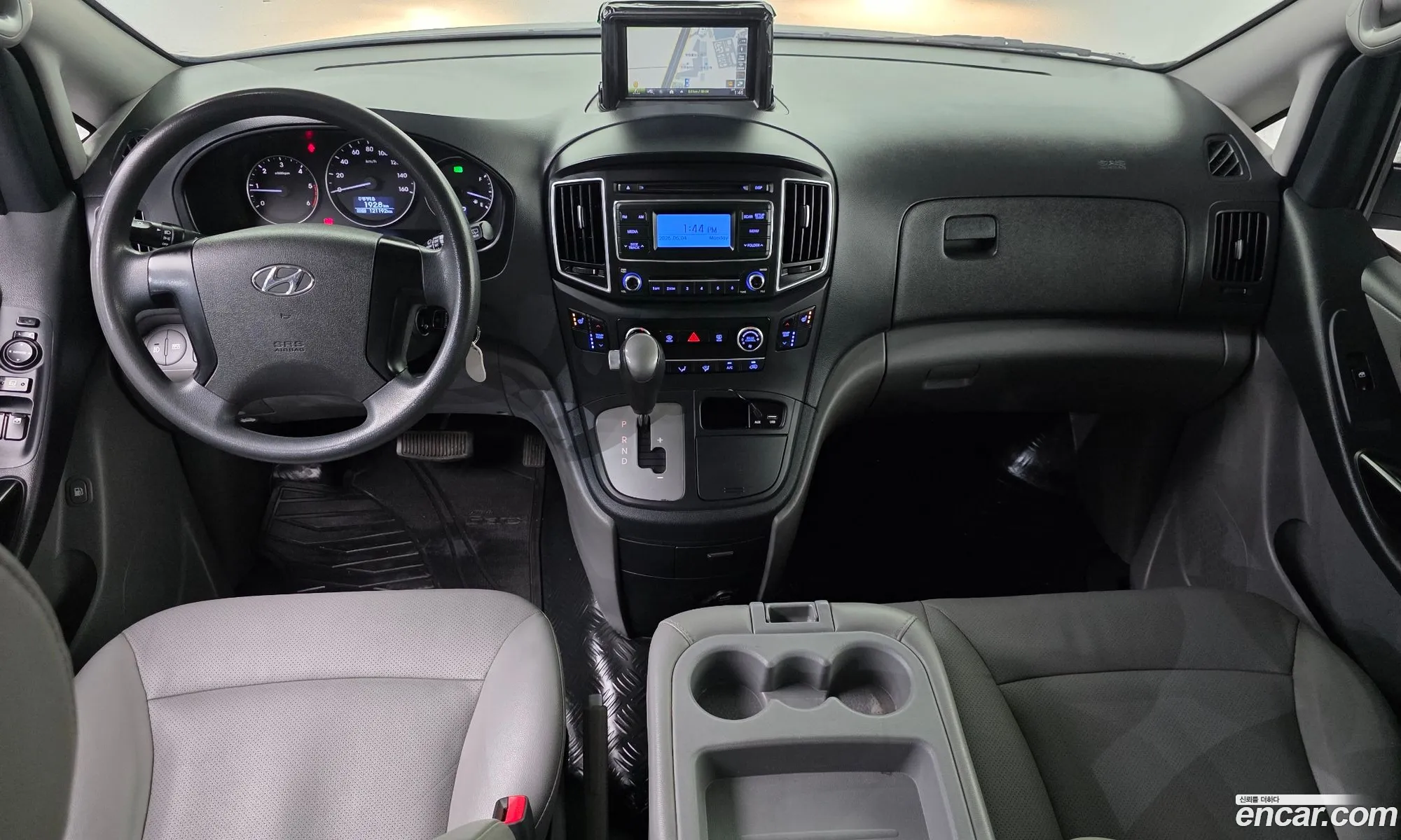 Hyundai Grand Starex 2017 — 8