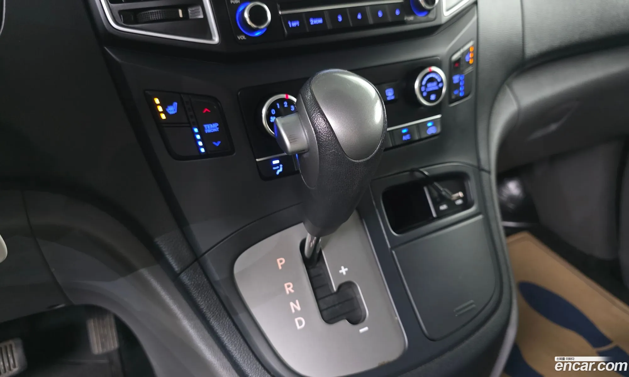 Hyundai Grand Starex 2017 — 9