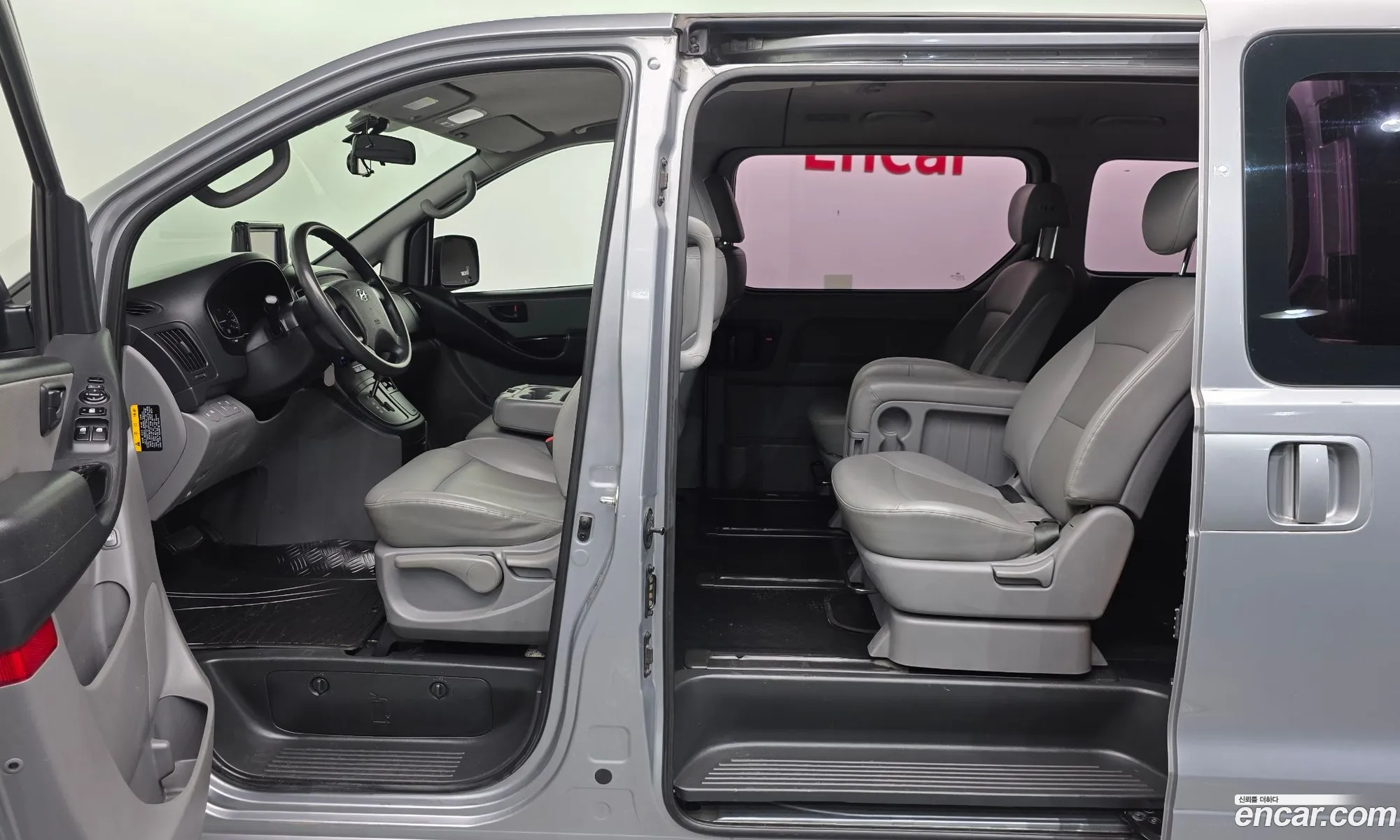 Hyundai Grand Starex 2017 — 10
