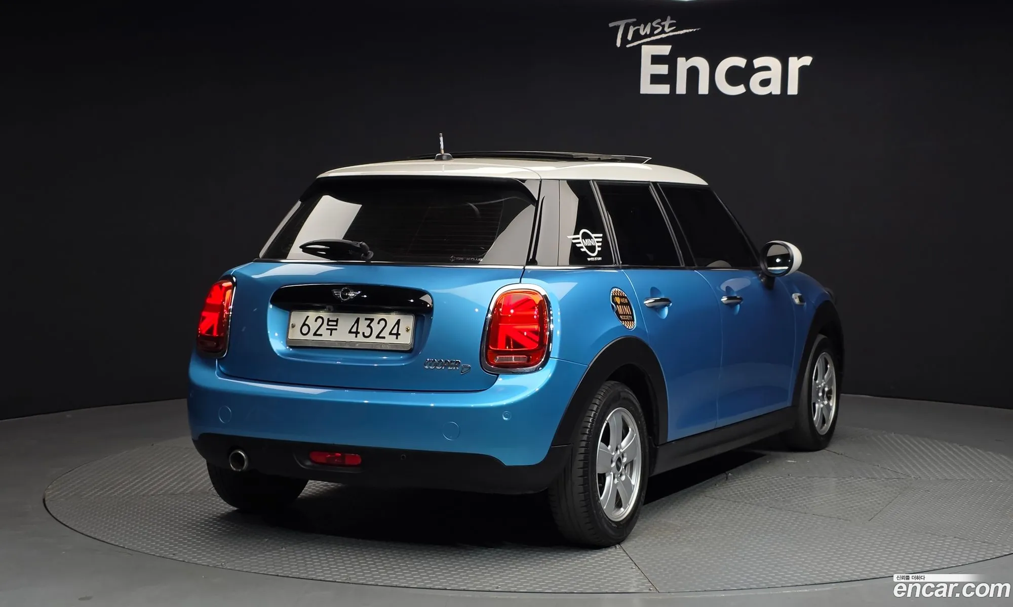 Mini Cooper D 2016 — 3