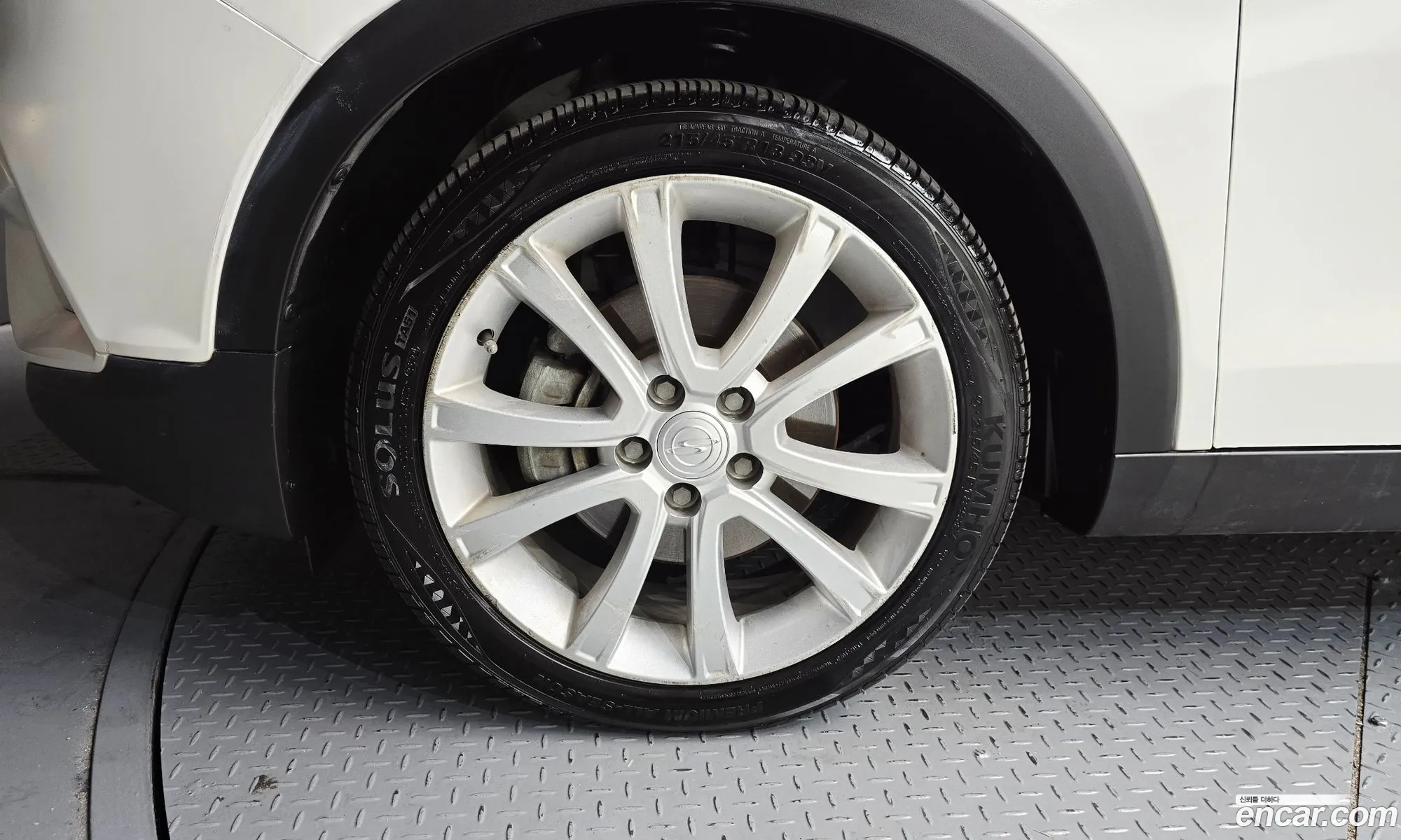 KG Mobility (SsangYong) Tivoli 2016 — 25