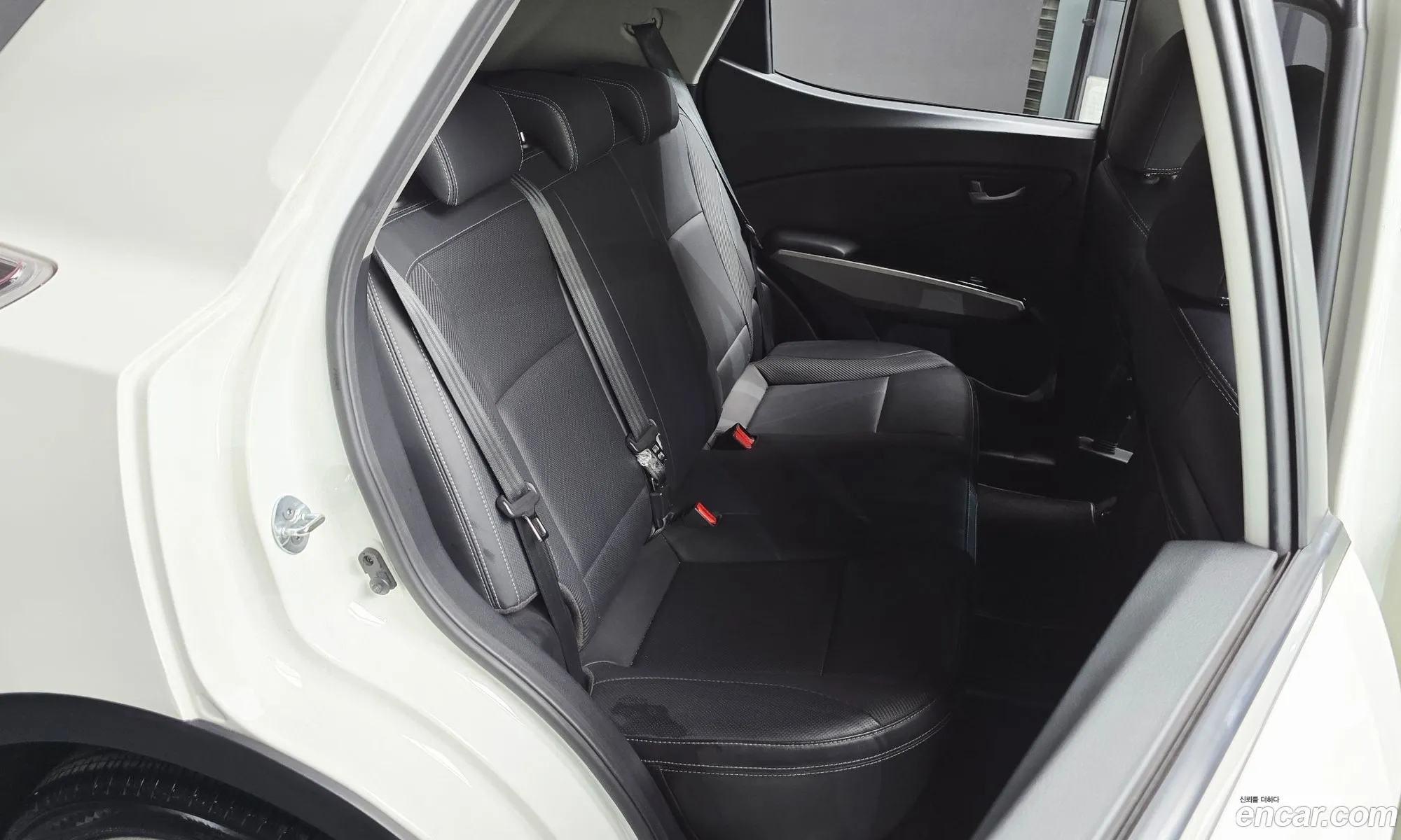 KG Mobility (SsangYong) Tivoli 2016 — 17