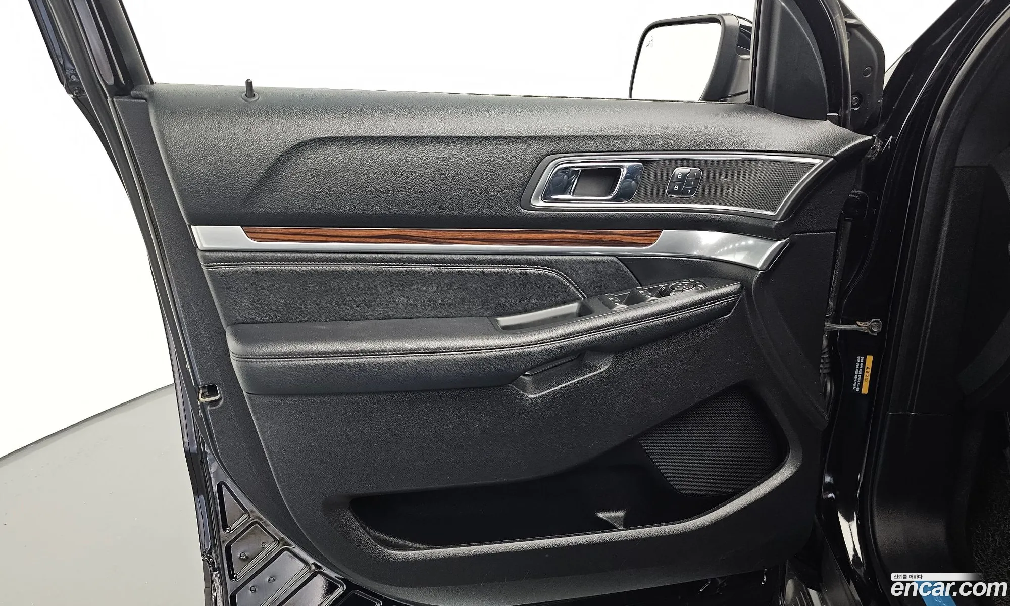 Ford Explorer 2017 1FM5K8FH5HGE05491 — 5
