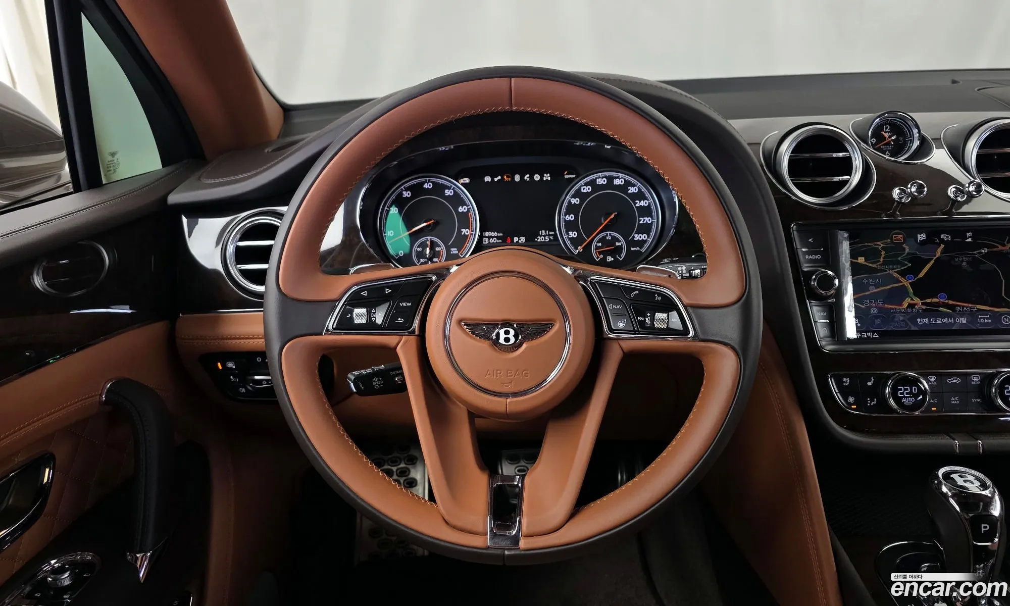 Bentley Bentayga 2017 — 7