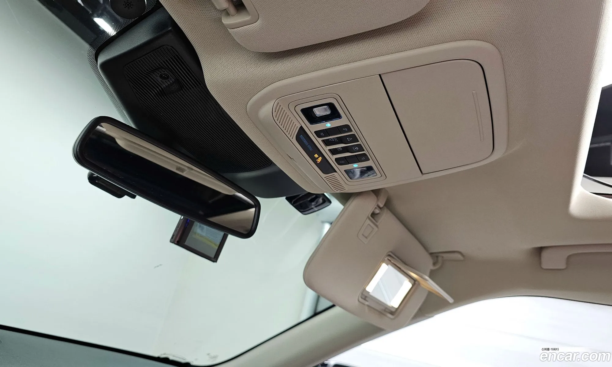 Ford Explorer 6th Gen 2022 1FMSK8FH2NGA53243 — 18