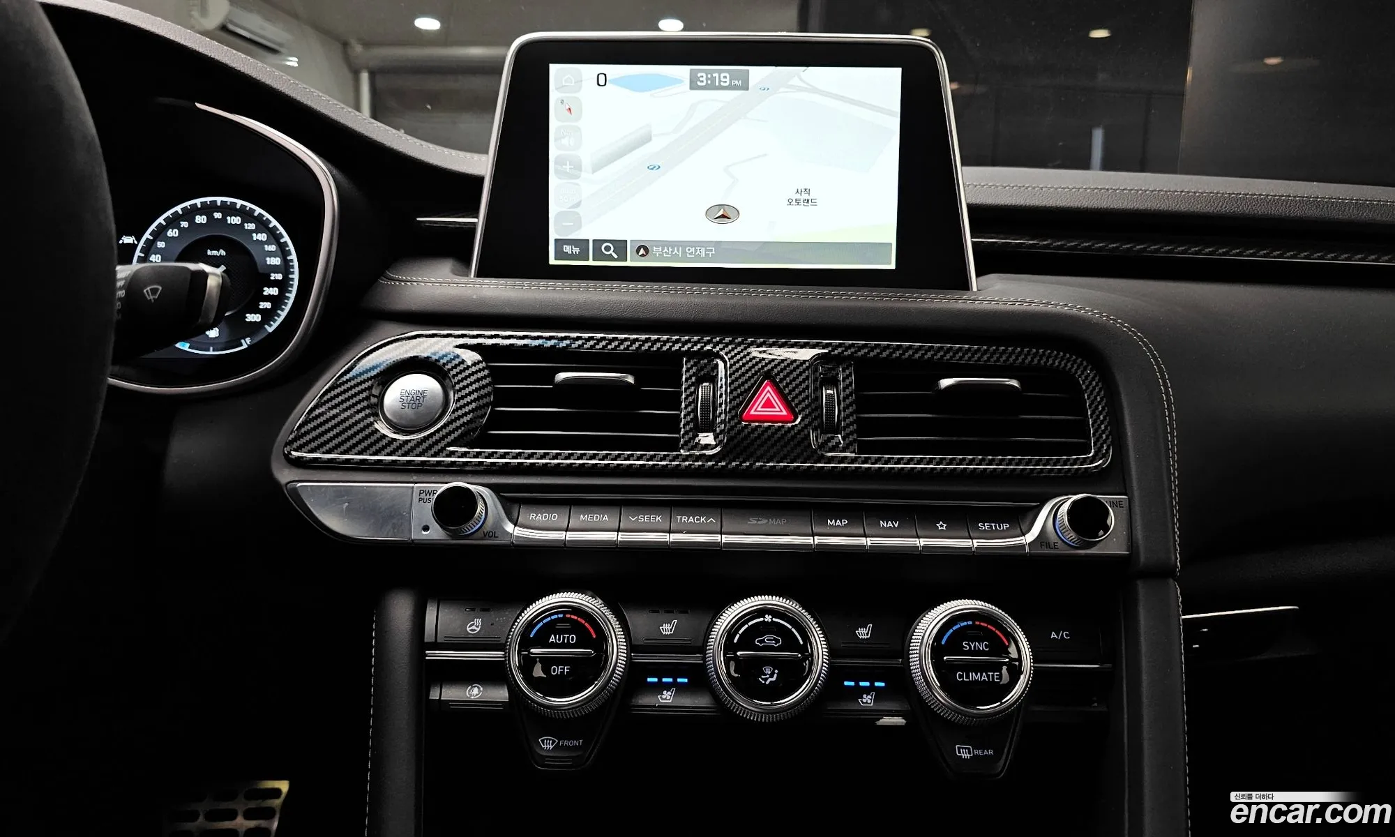Genesis G70 2020 — 15