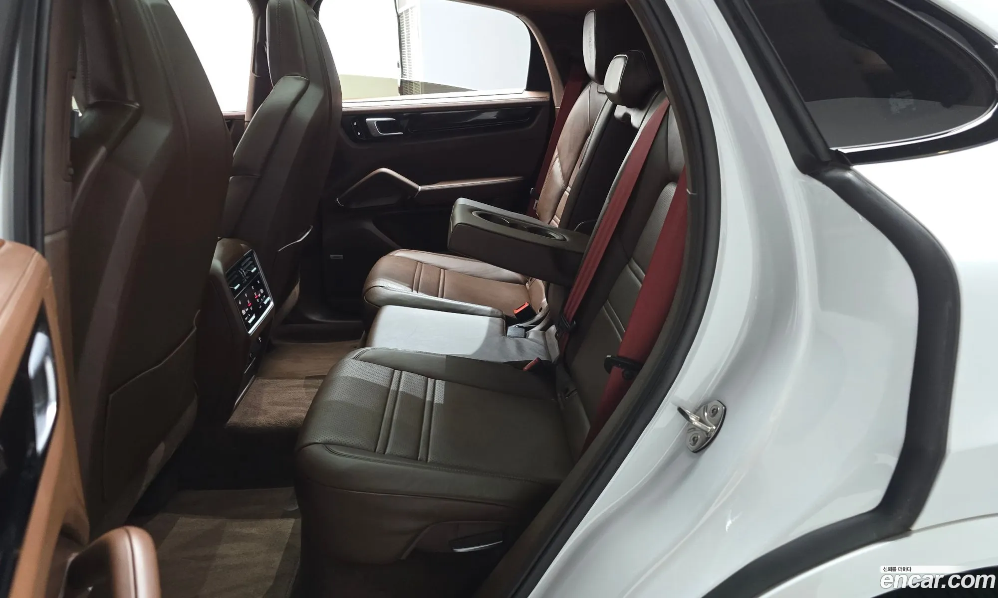 Porsche Cayenne 2021 — 25