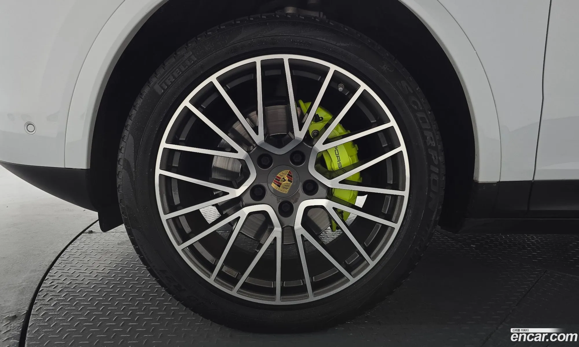 Porsche Cayenne 2021 — 13