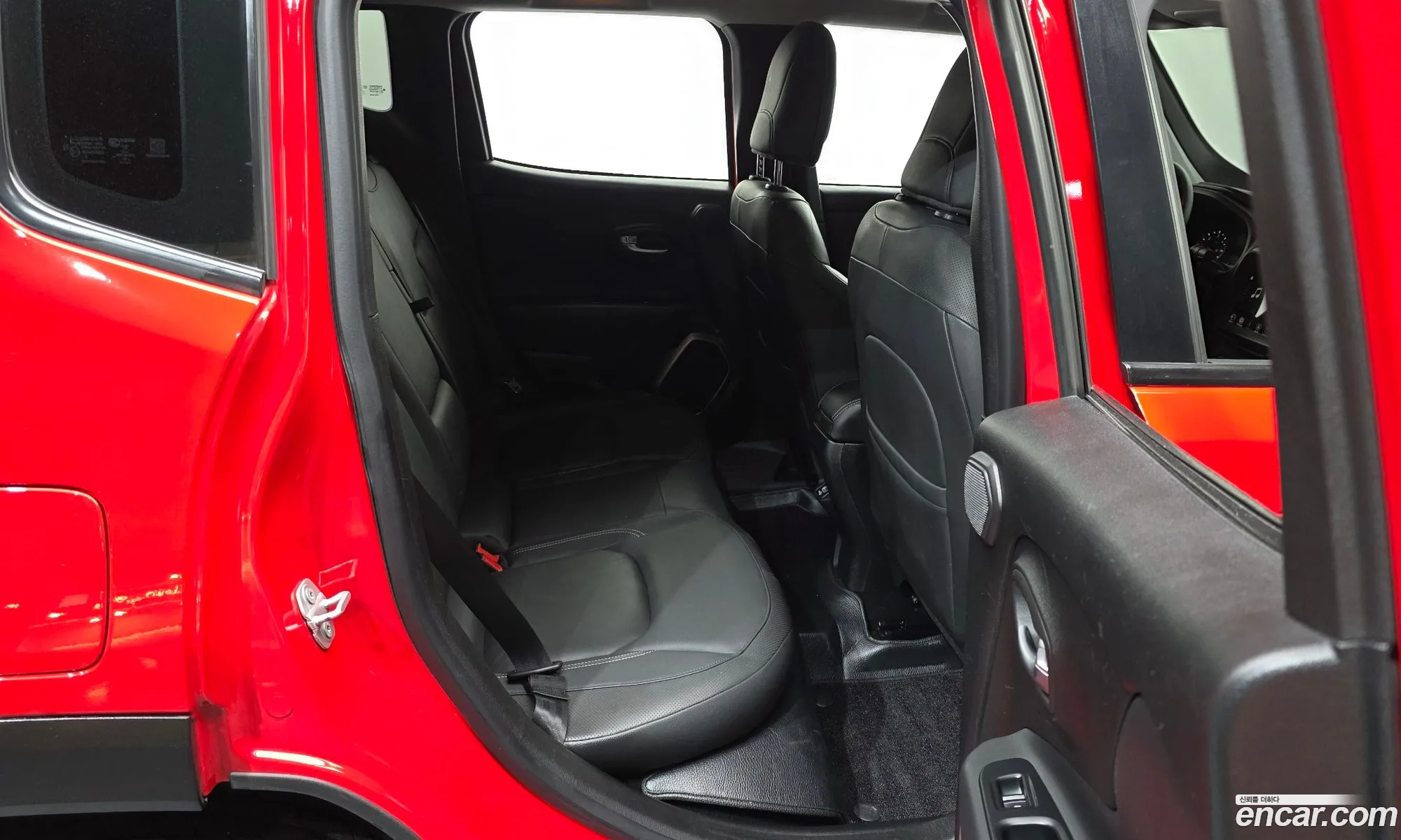 Jeep Renegade 2018 1C4BU0000JPH20826 — 19