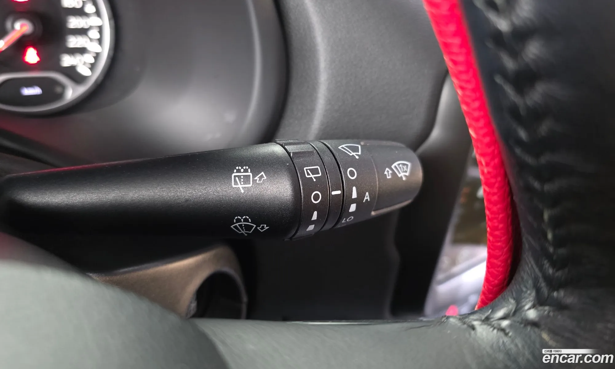Jeep Renegade 2018 1C4BU0000JPH20826 — 2