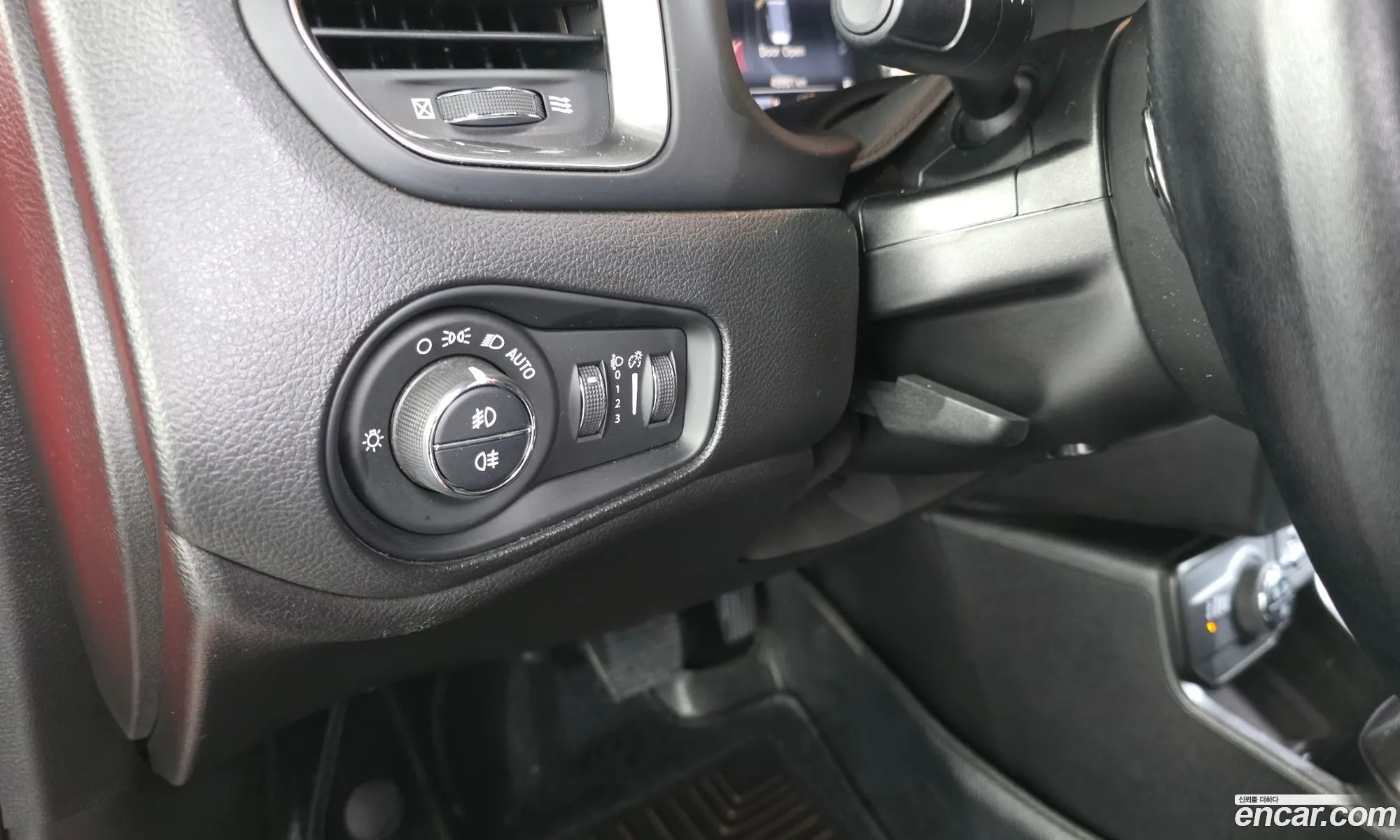 Jeep Renegade 2018 1C4BU0000JPH20826 — 3