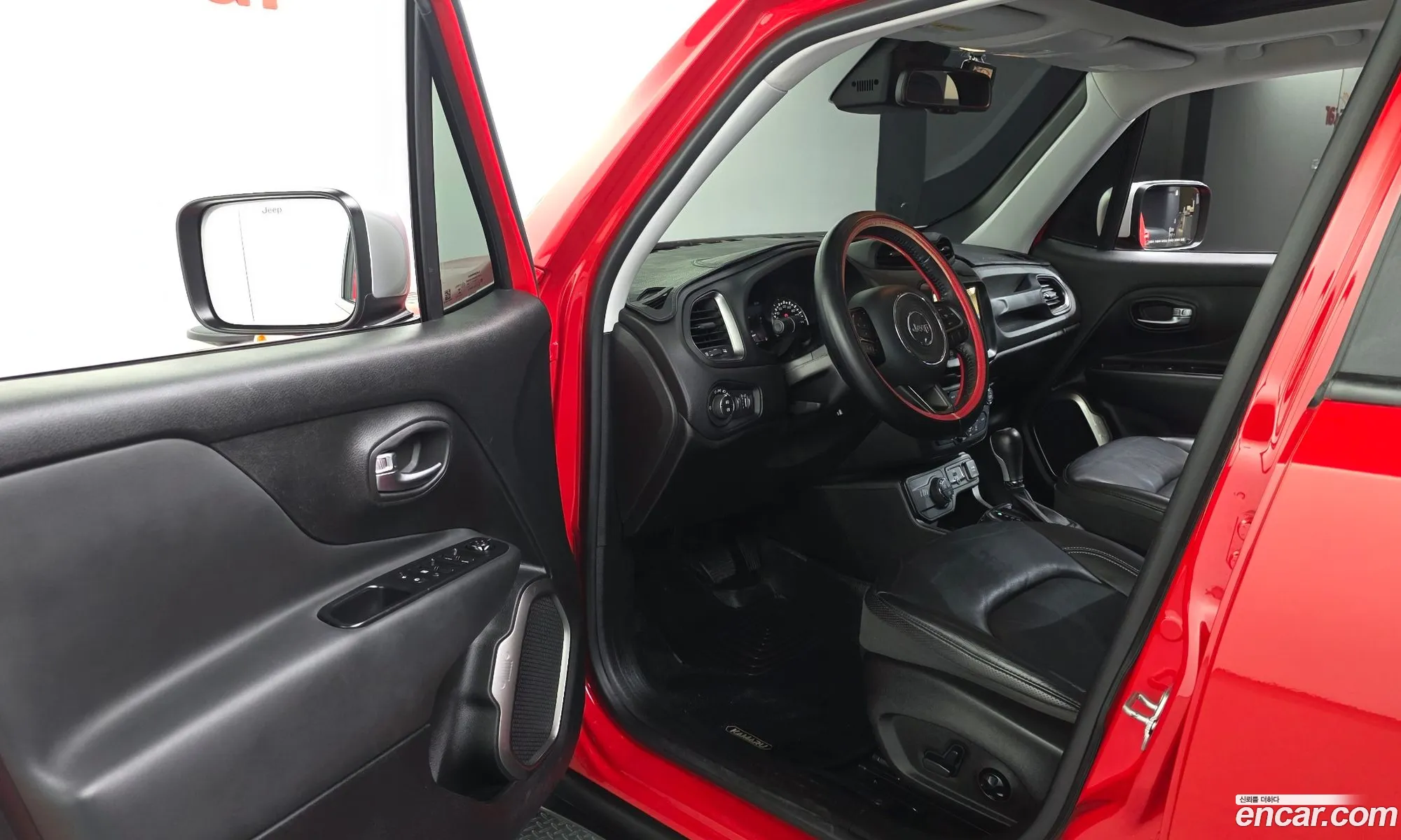 Jeep Renegade 2018 1C4BU0000JPH20826 — 28
