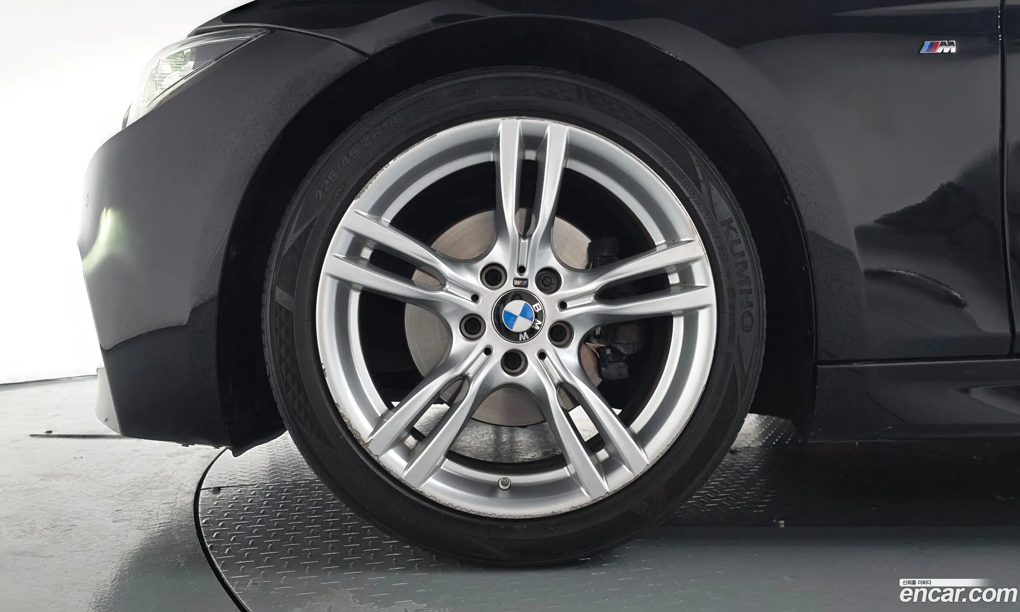 BMW 3 Series 2017 — 12