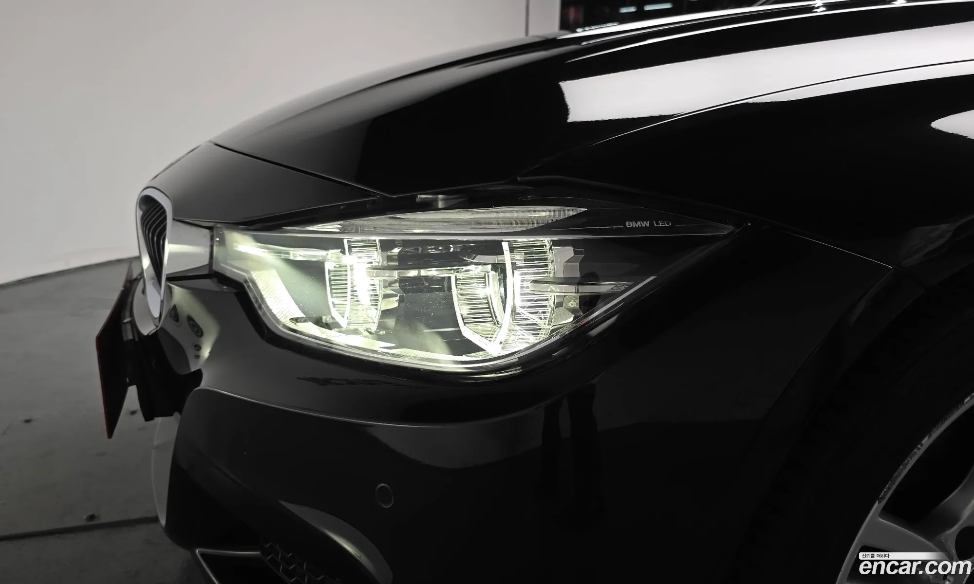 BMW 3 Series 2017 — 7