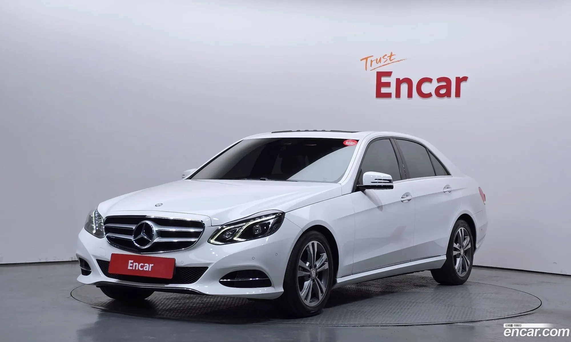 Mercedes-Benz E-Class W212 2015 WDDHF0AB5FB134426 — 18