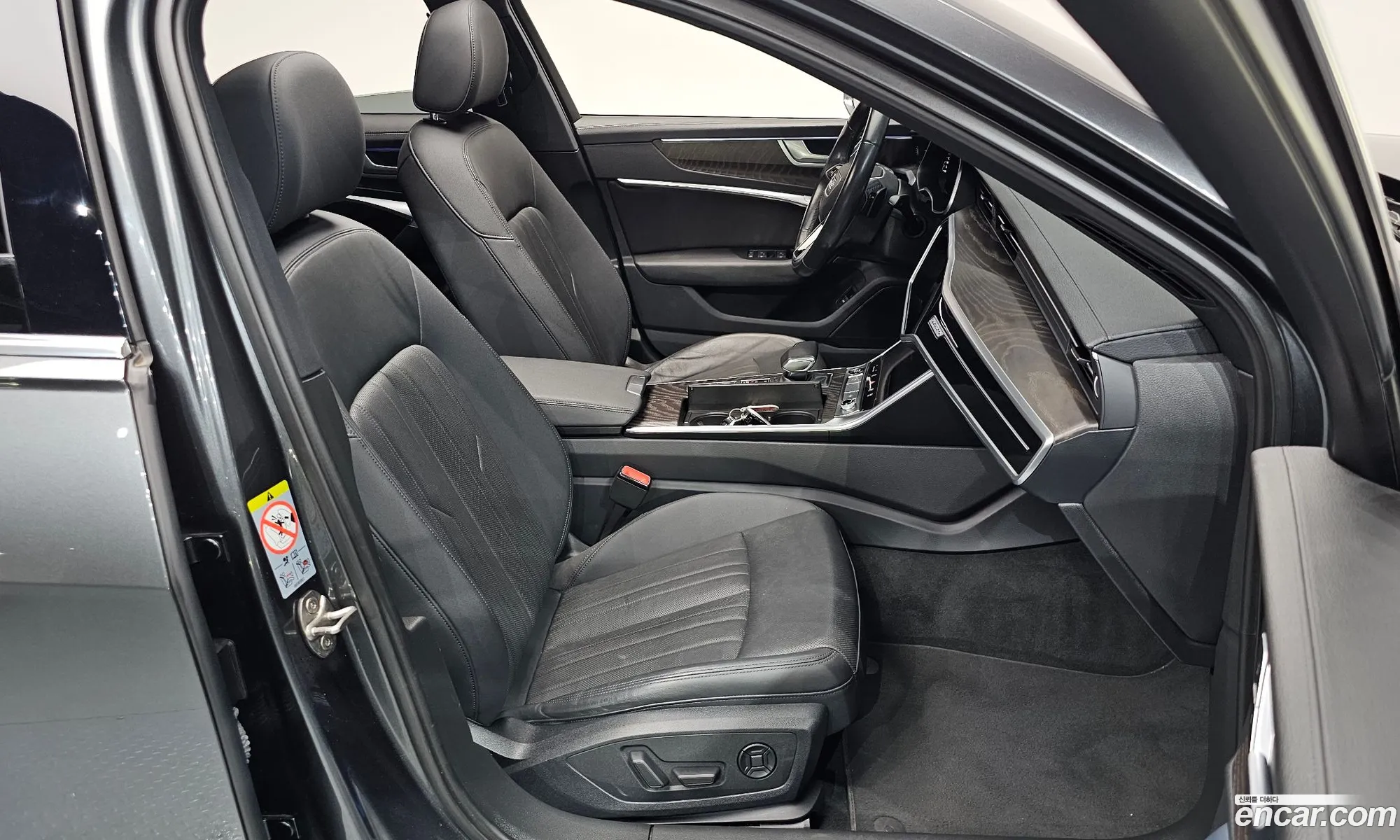 Audi A6 2021 — 30