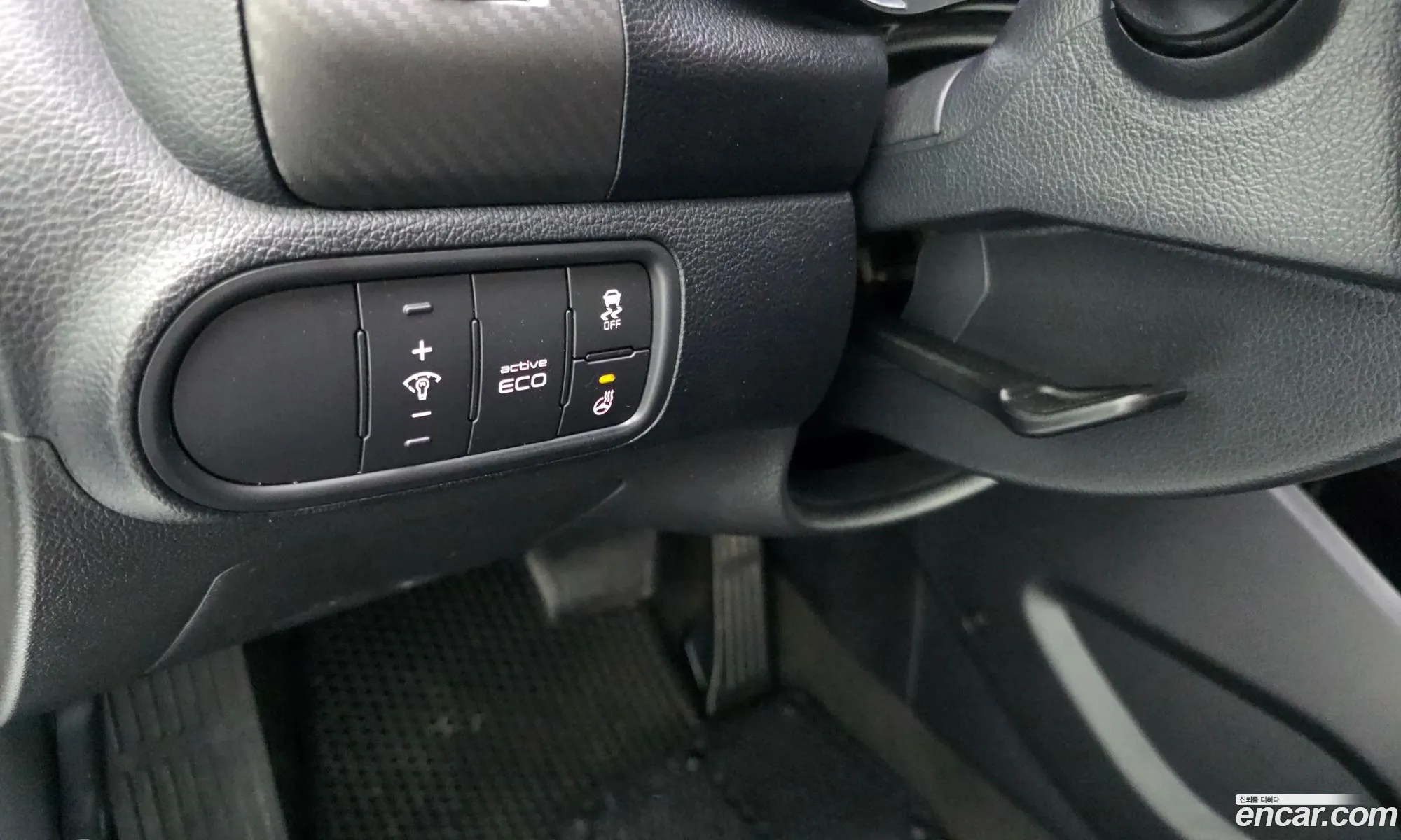 Kia K3 2013 — 17
