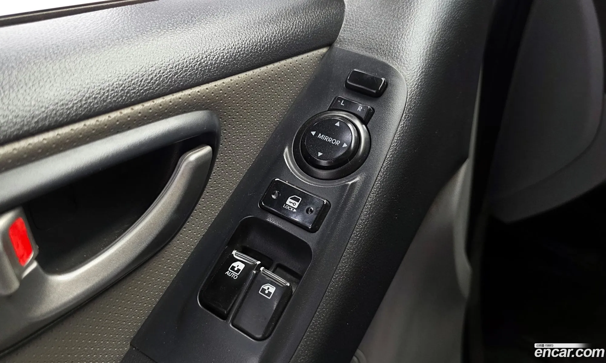 Hyundai Grand Starex 2015 — 18