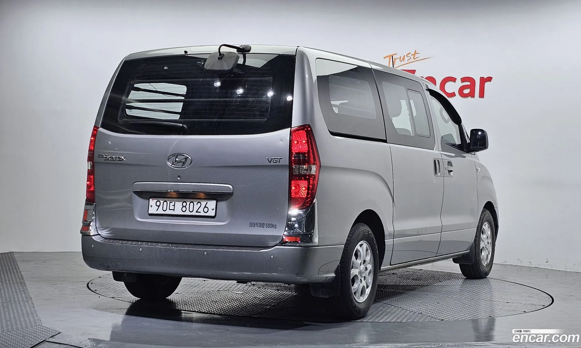 Hyundai Grand Starex 2015 — 13