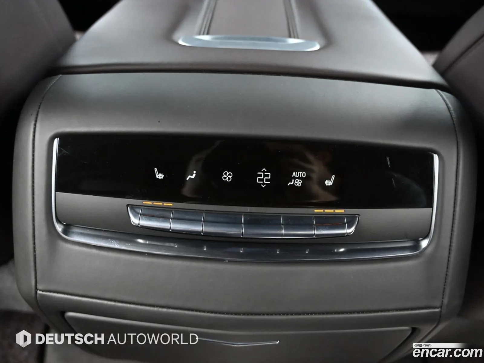 Cadillac Escalade 2023 — 9