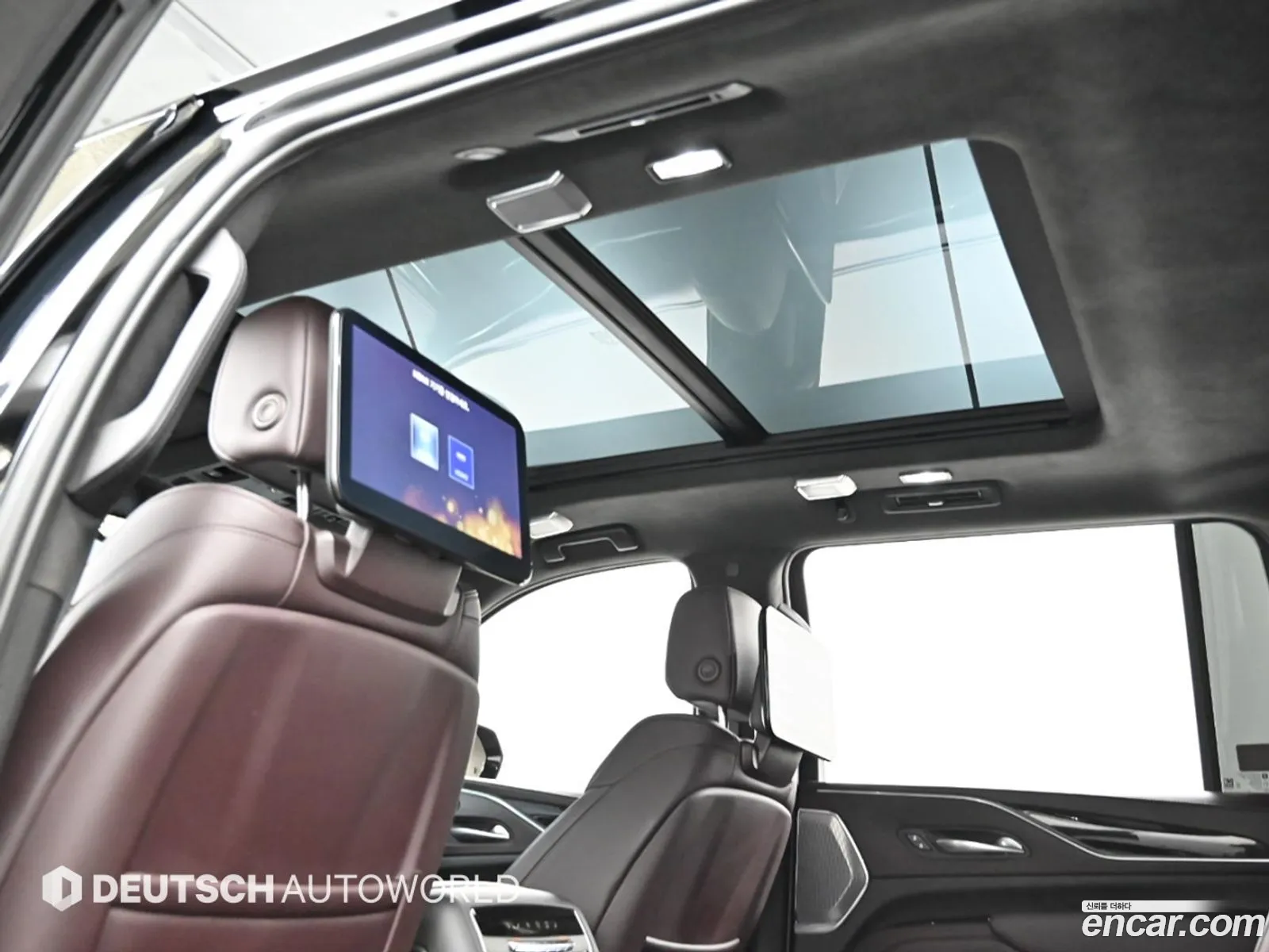 Cadillac Escalade 2023 — 13