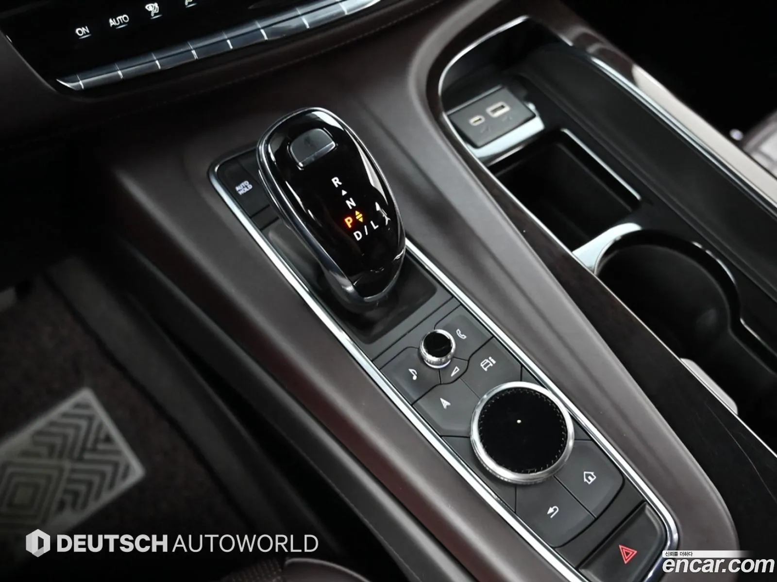 Cadillac Escalade 2023 — 8