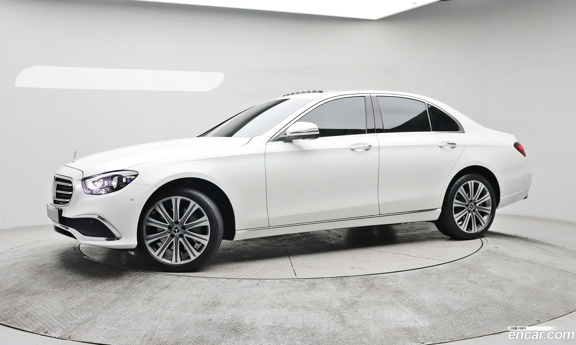 Mercedes-Benz E-Class W213 2023 — 6