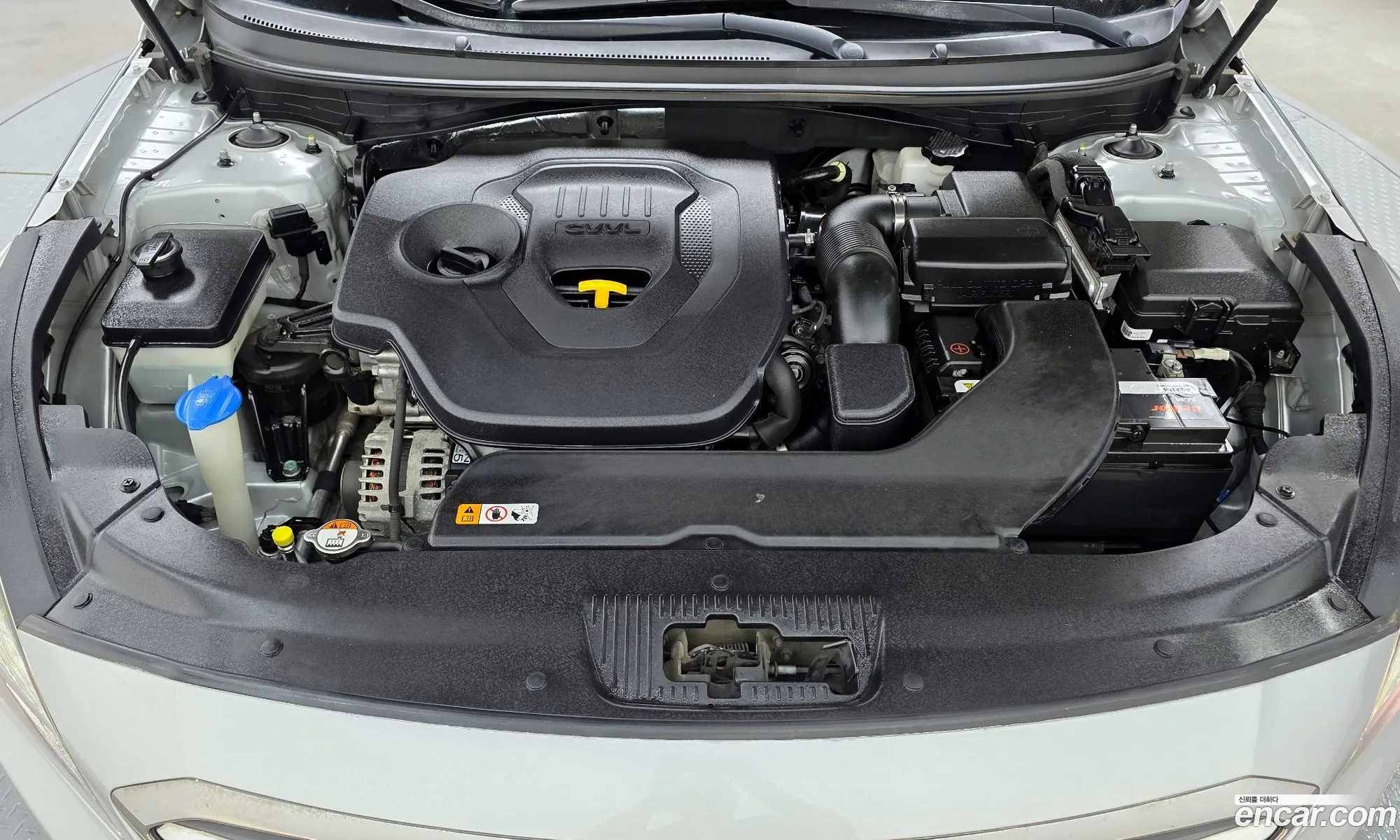Hyundai LF Sonata 2016 — 12