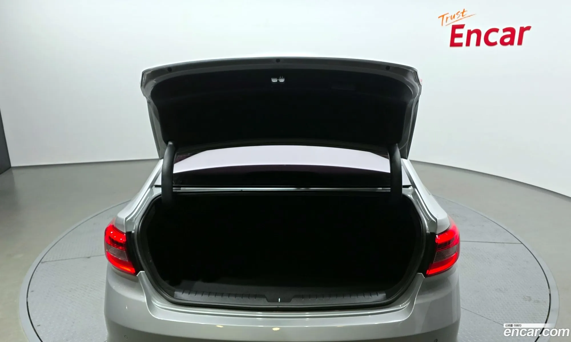 Hyundai LF Sonata 2016 — 8