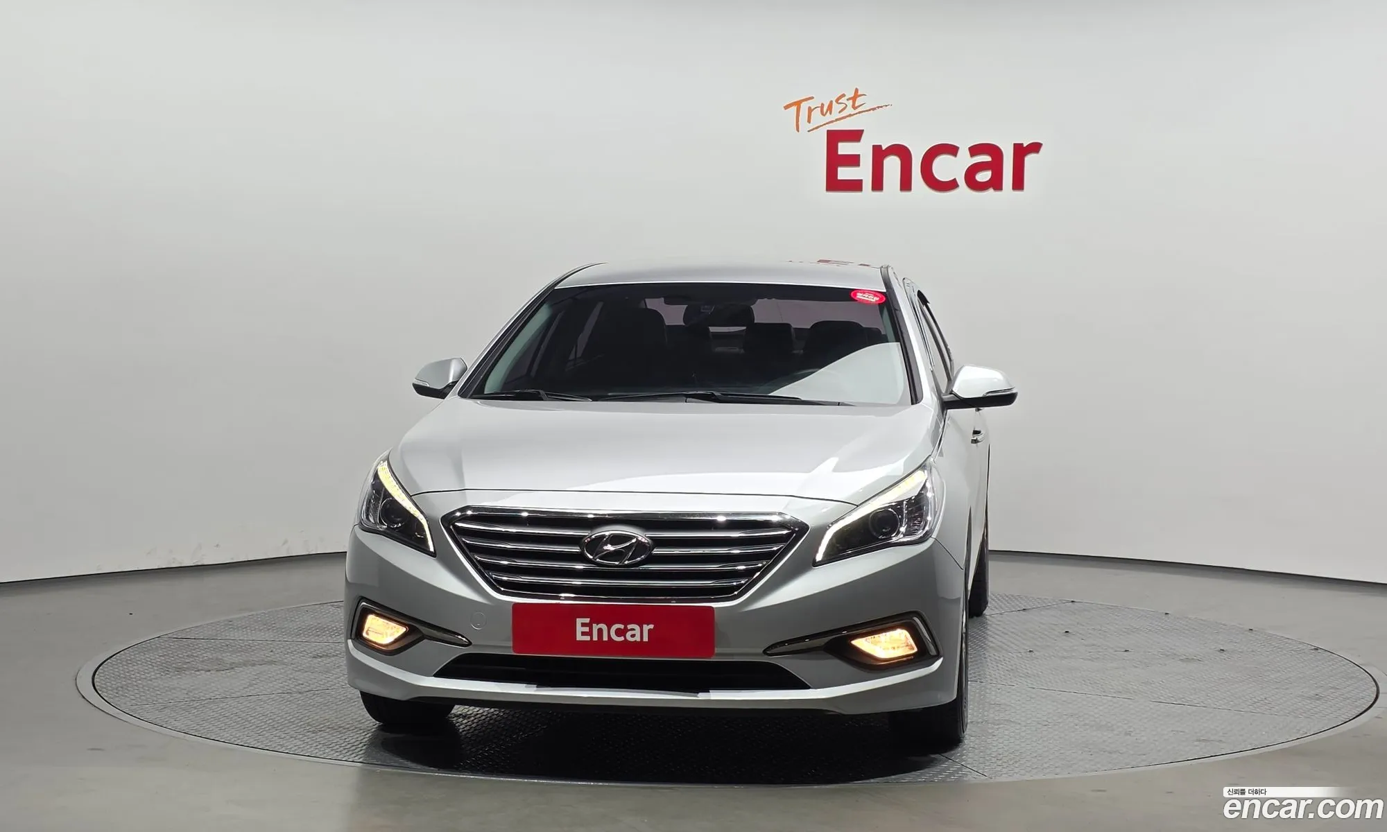 Hyundai LF Sonata 2016 — 19