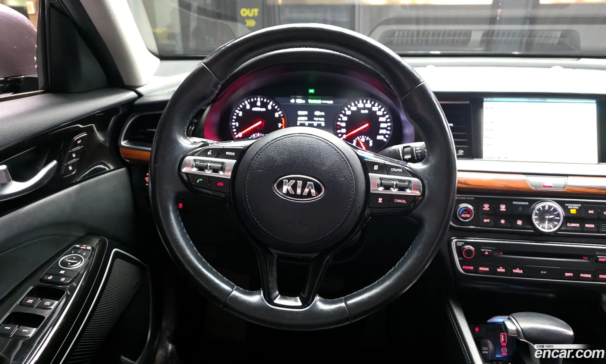 Kia K7 2016 — 7