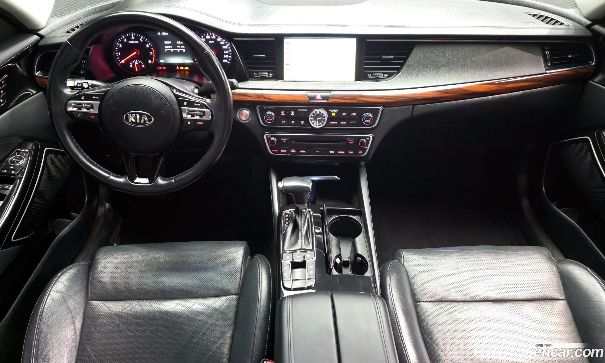 Kia K7 2016 — 13