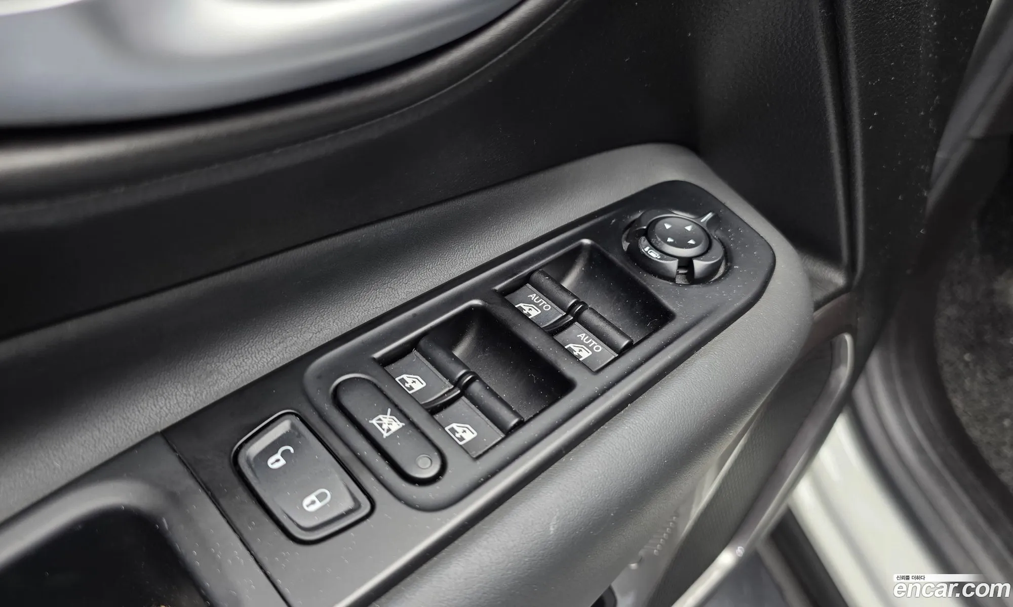 Jeep Renegade 2020 1C4BU0000LPL40293 — 32