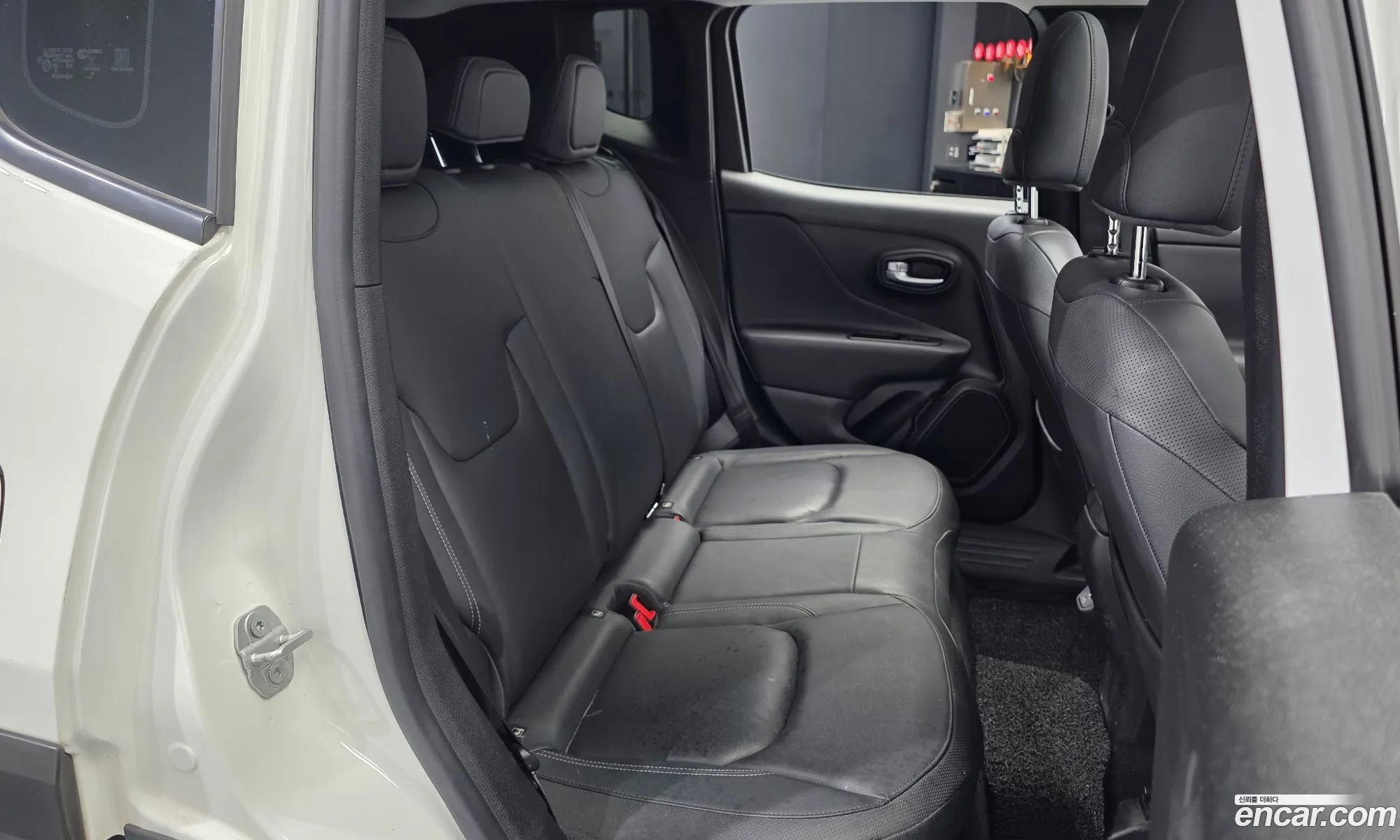 Jeep Renegade 2020 1C4BU0000LPL40293 — 12
