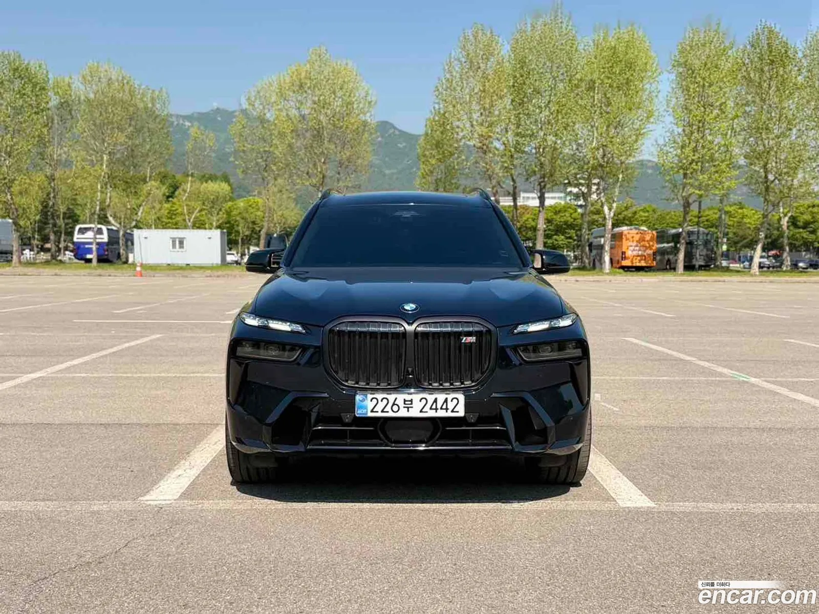 BMW X7 2025 — 16