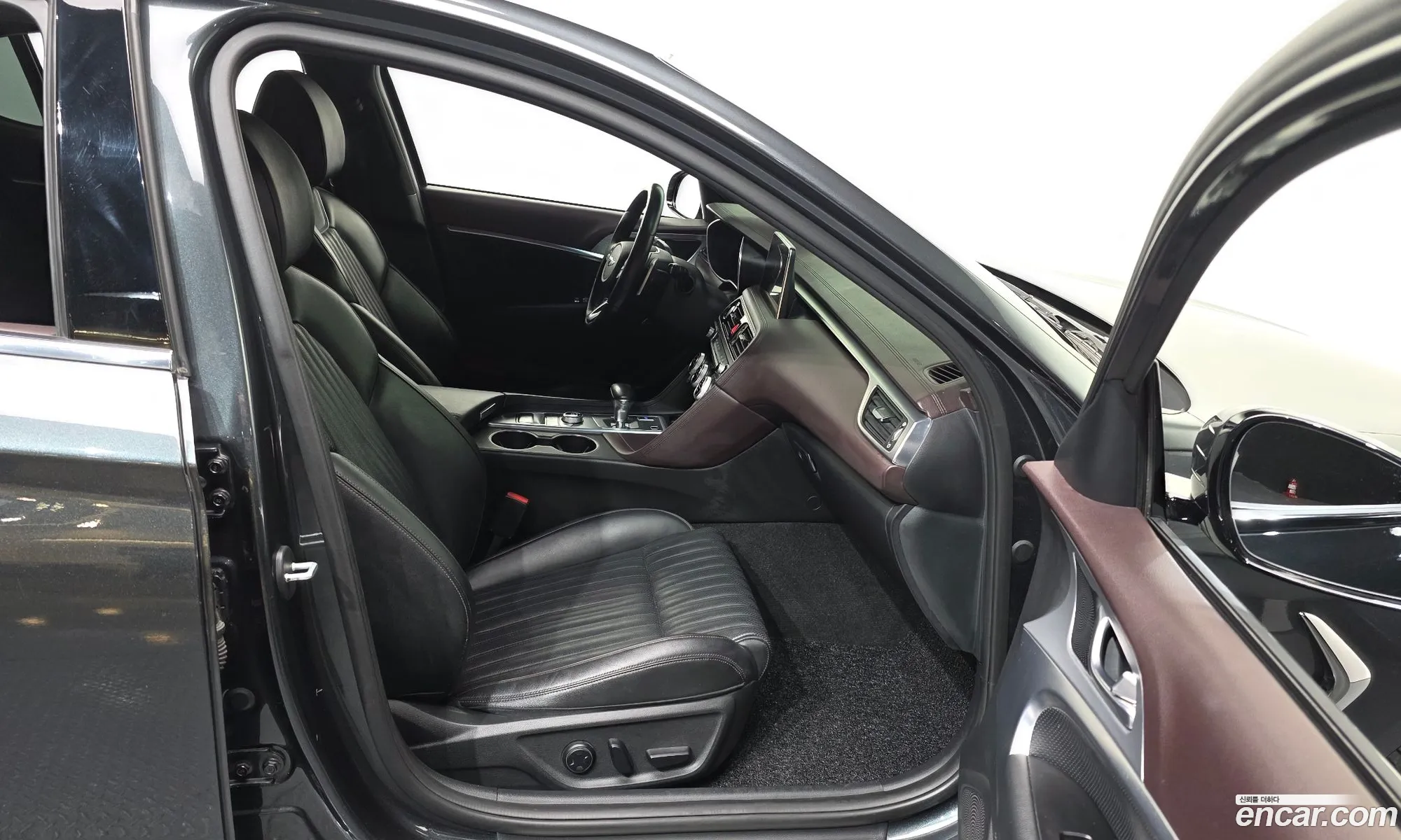 Genesis G70 2018 — 2
