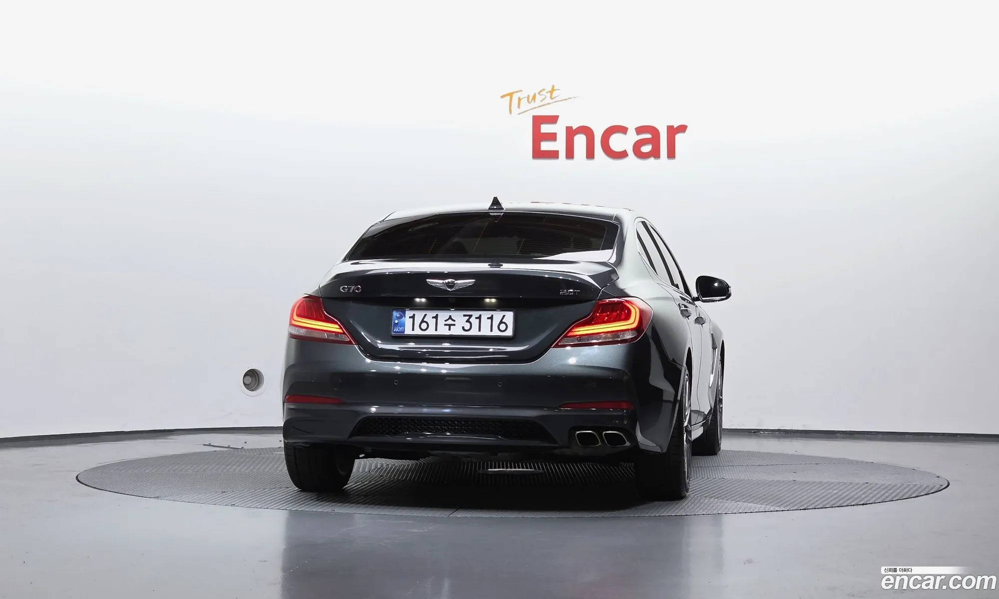 Genesis G70 2018 — 30