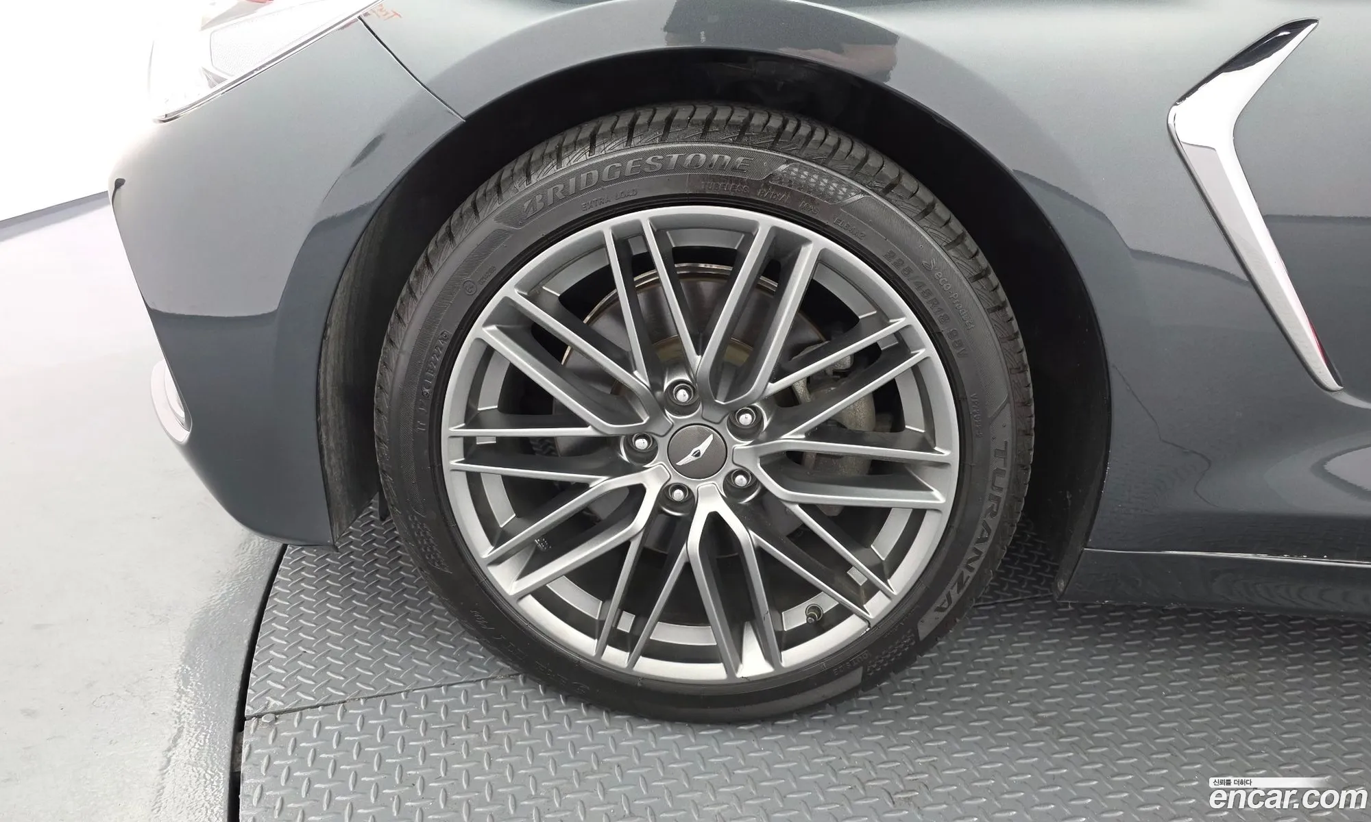 Genesis G70 2018 — 6