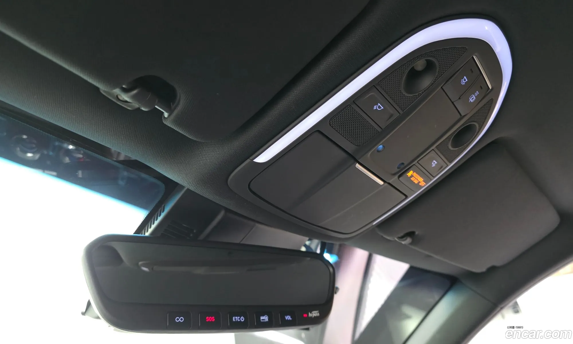 Genesis G70 2018 — 21