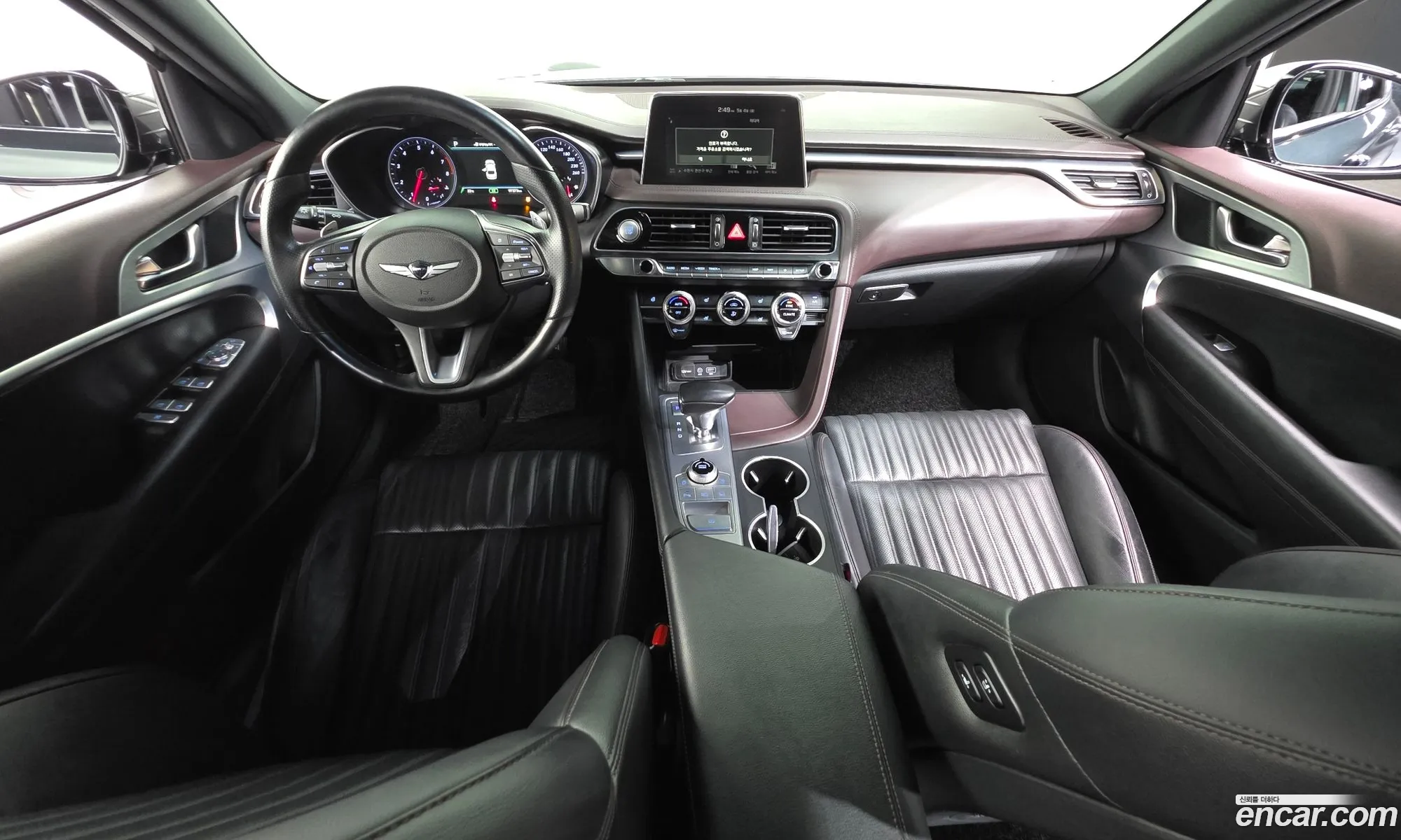 Genesis G70 2018 — 25
