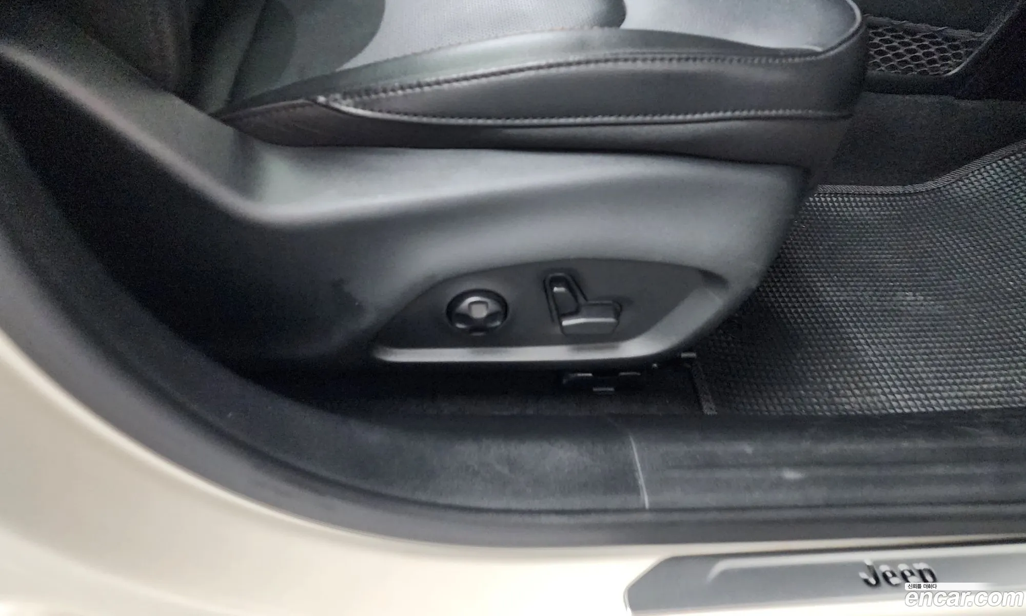 Jeep Compass 2019 — 24