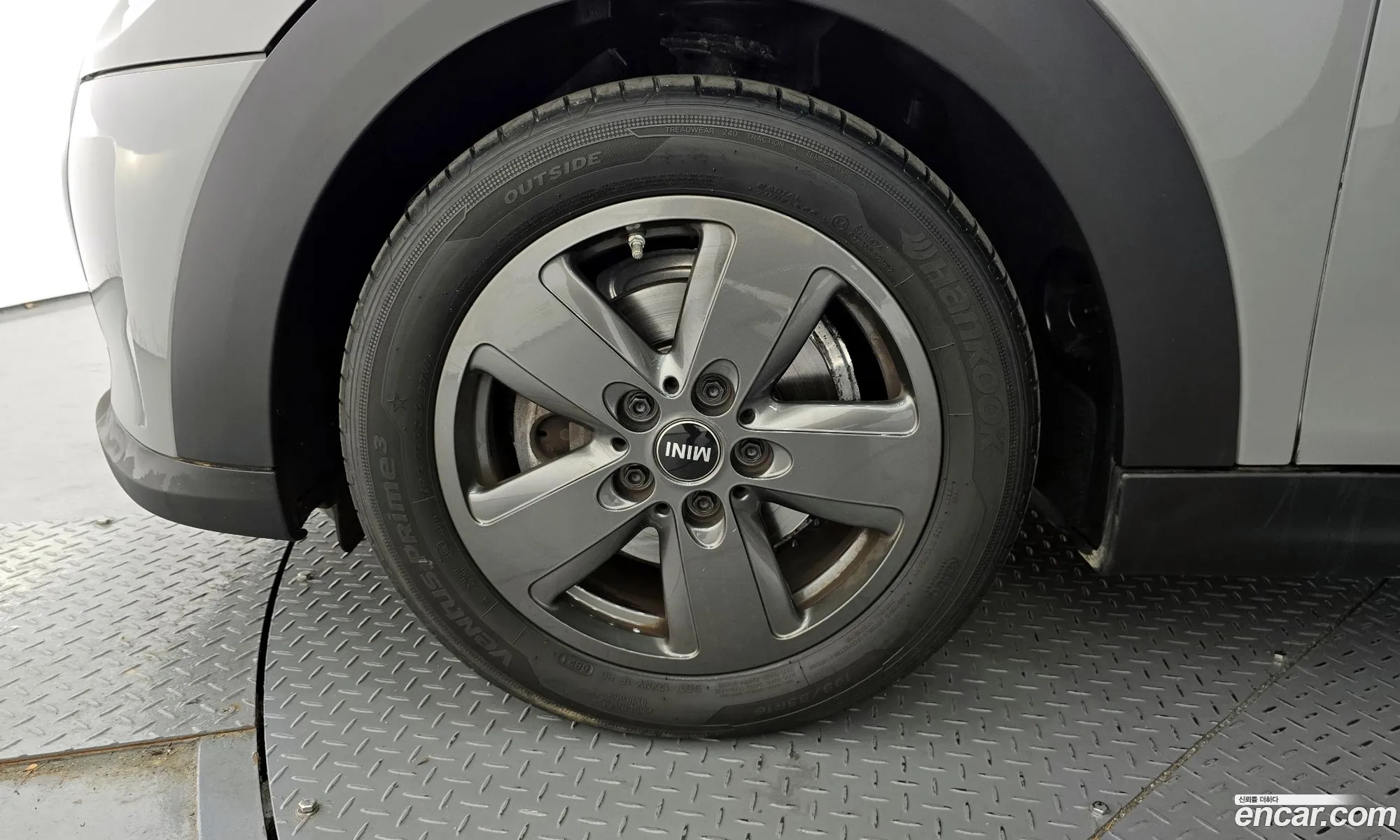 Mini Cooper 2021 WMW41DK03N2P69569 — 17