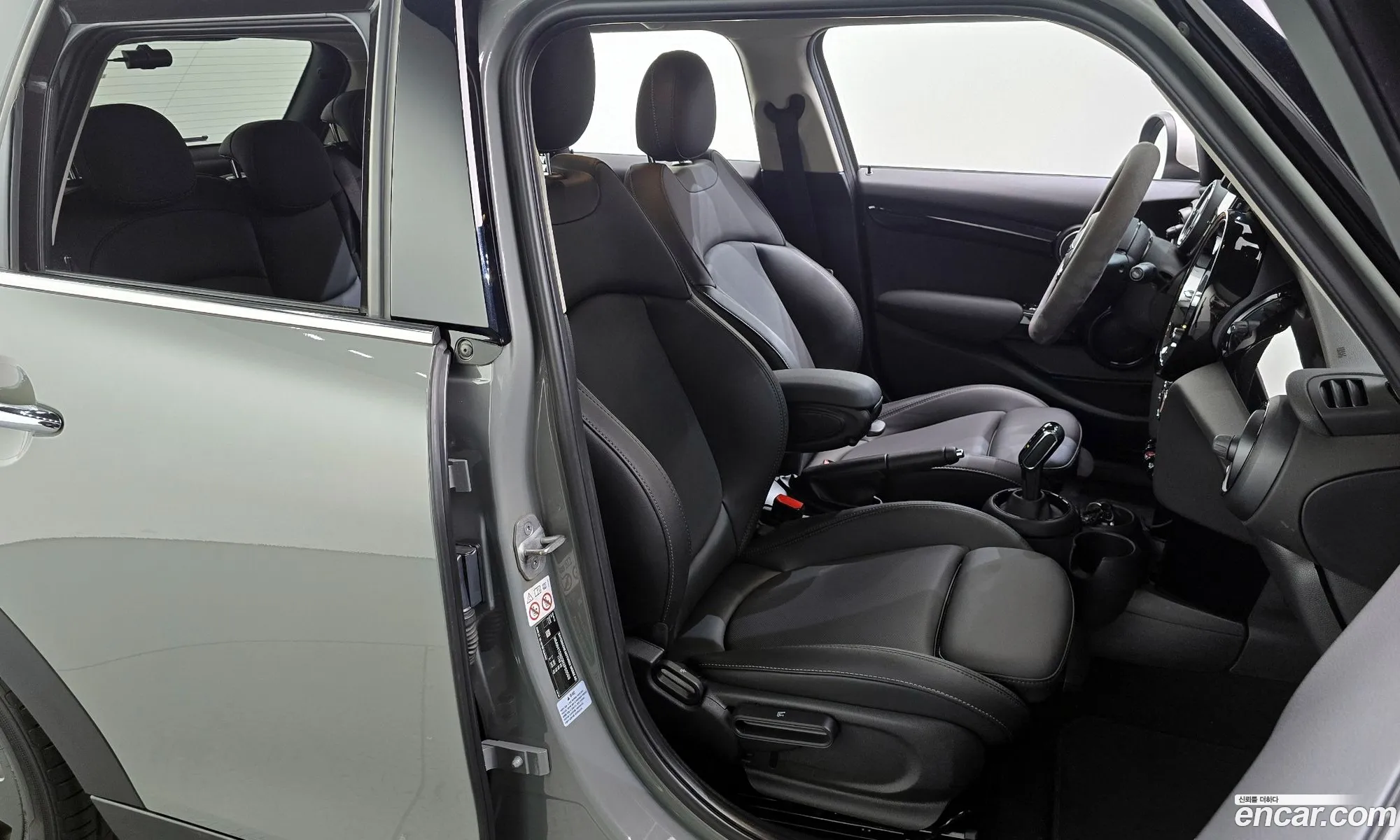 Mini Cooper 2021 WMW41DK03N2P69569 — 19