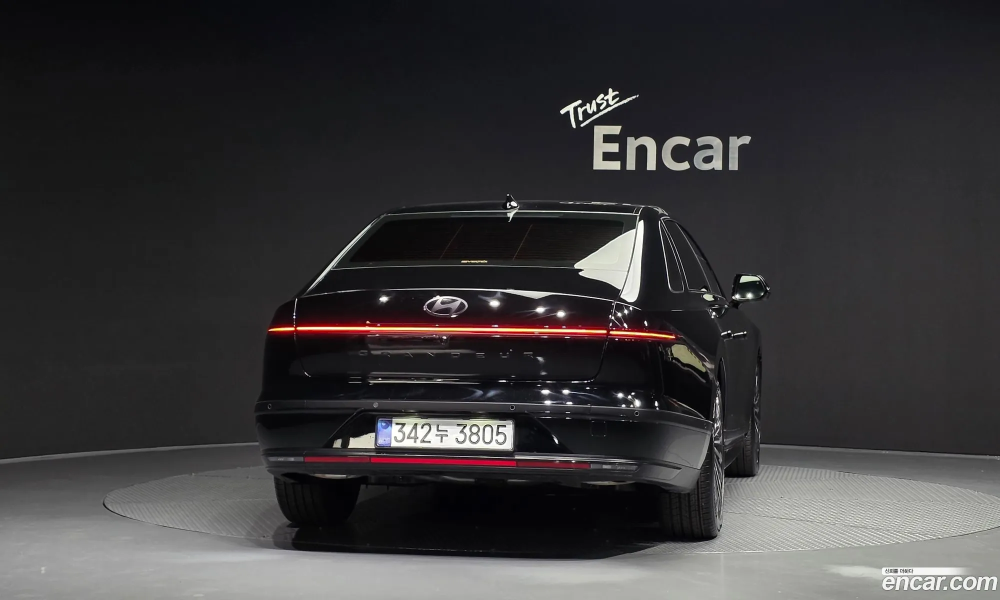 Hyundai Grandeur Hybrid 2025 — 2